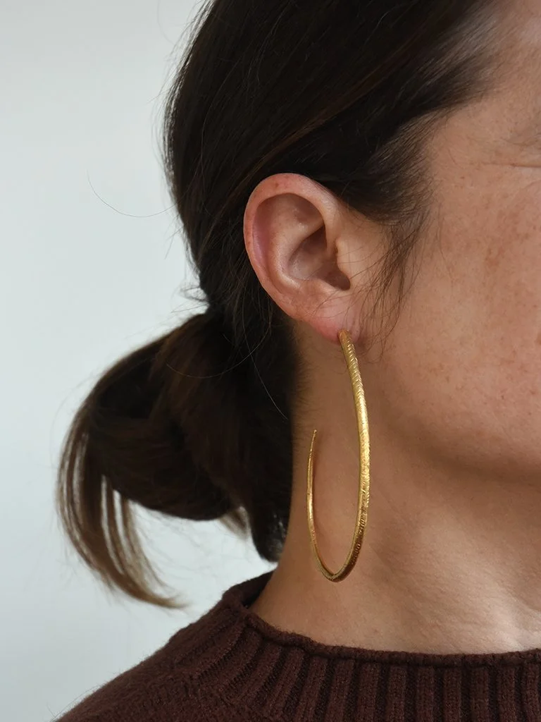 oval relic hannah low res.jpg