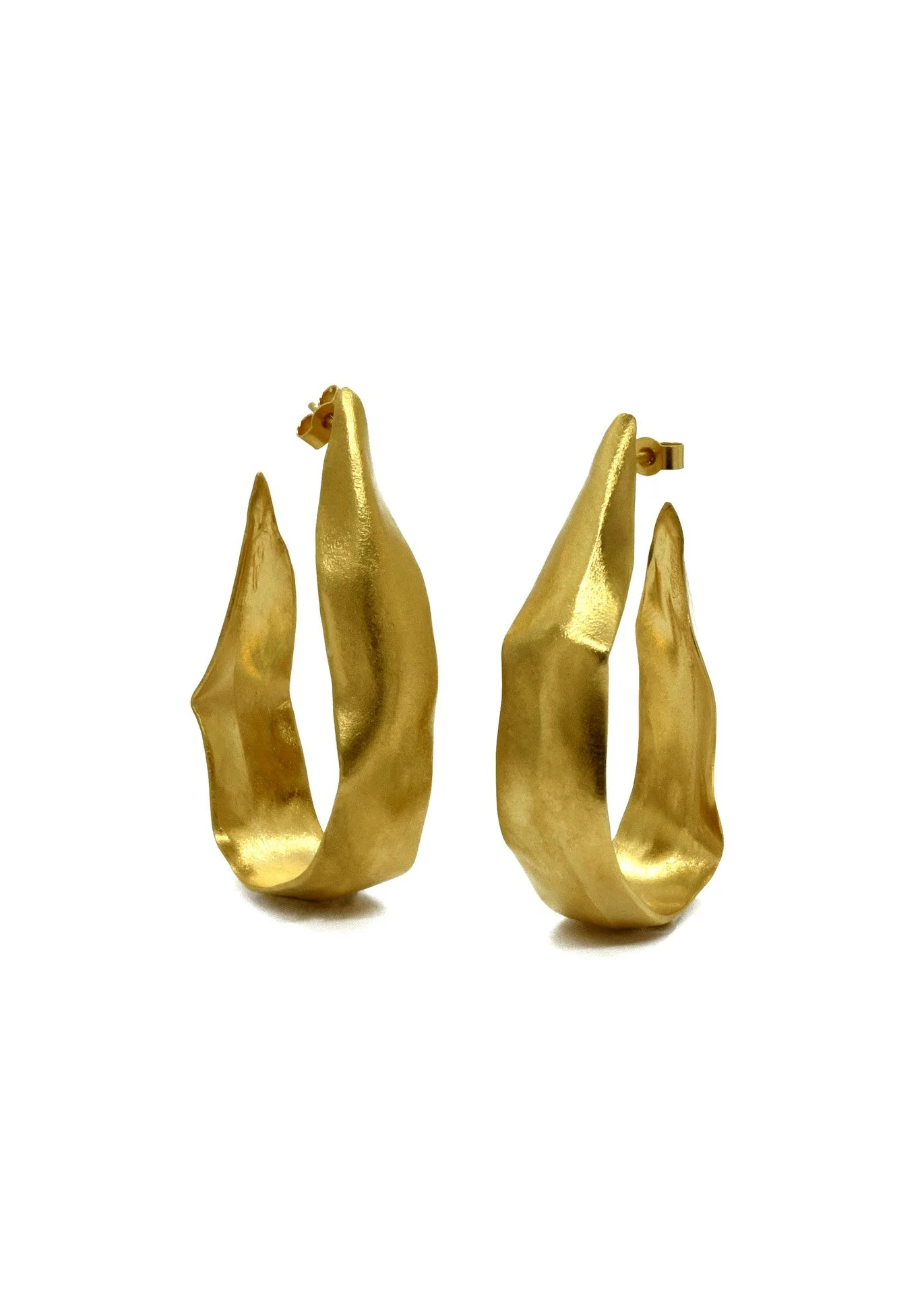 gold hoops ribbon lightweight statement handmade artisan elegant refined fine jewellery unique