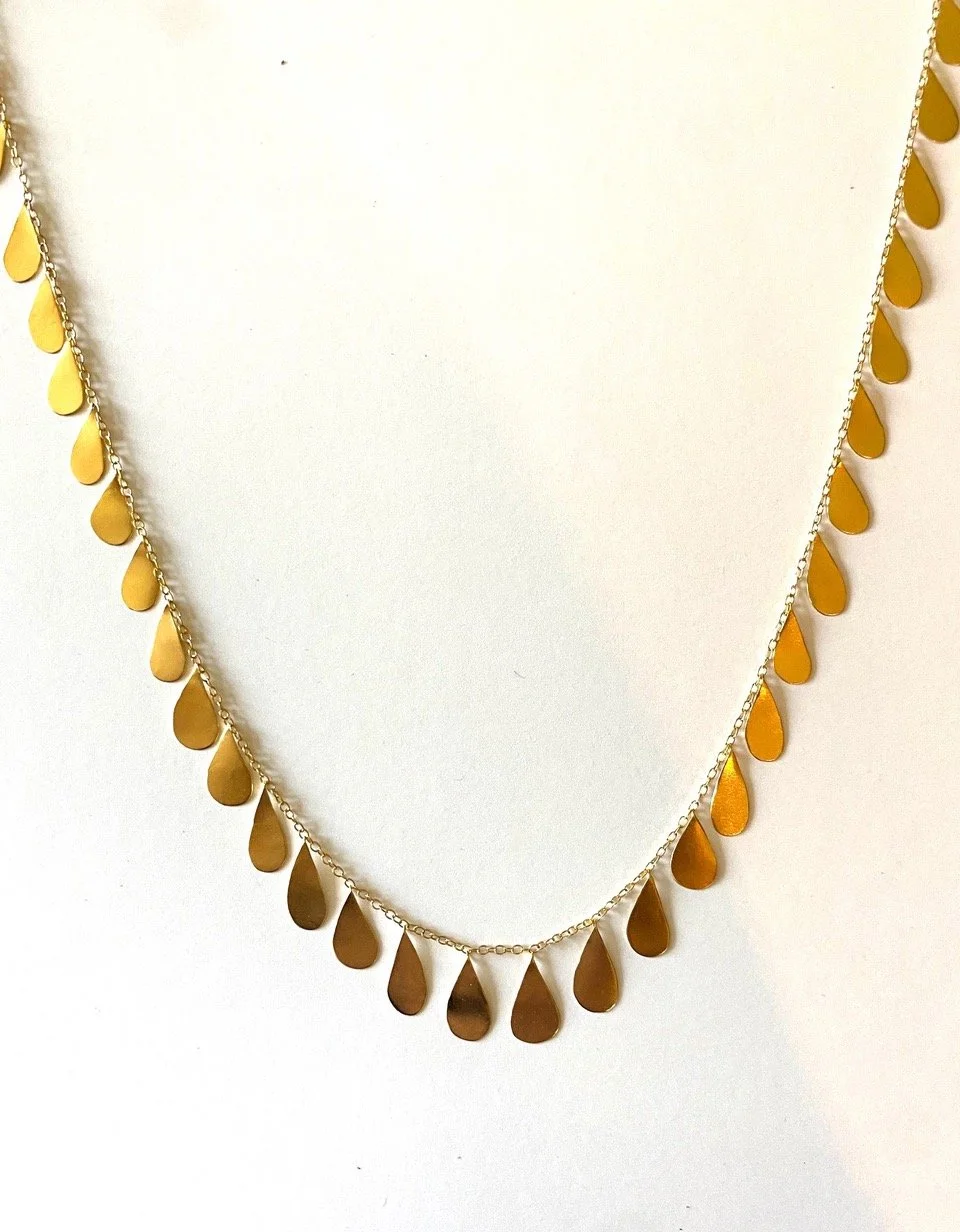 gold necklace pendant charm coral organic natural Devon Totnes sculptural modern edgy statement piece handcrafted artisan molten metalsmith