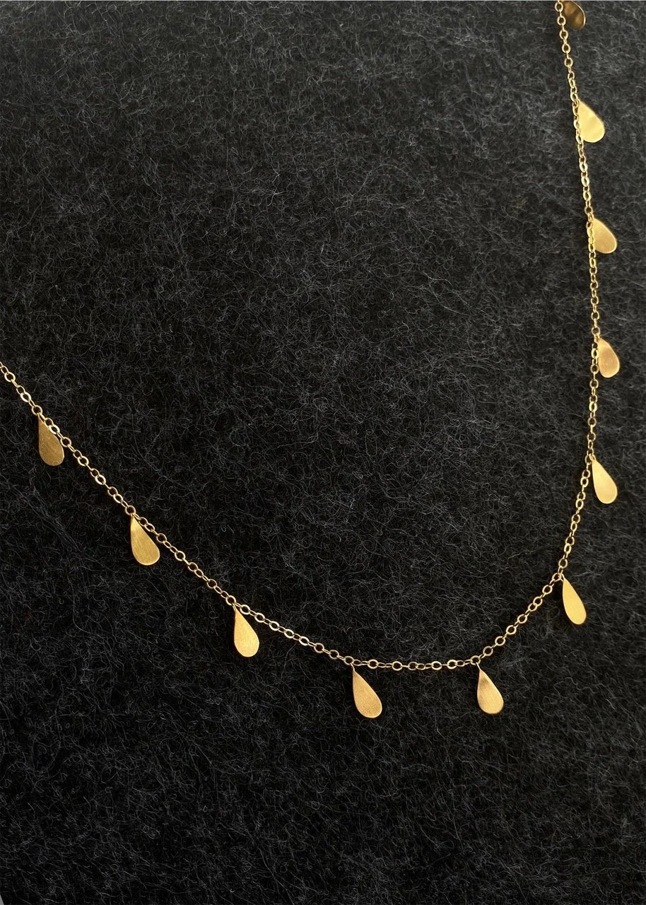 gold necklace pendant charm coral organic natural Devon Totnes sculptural modern edgy statement piece handcrafted artisan molten metalsmith