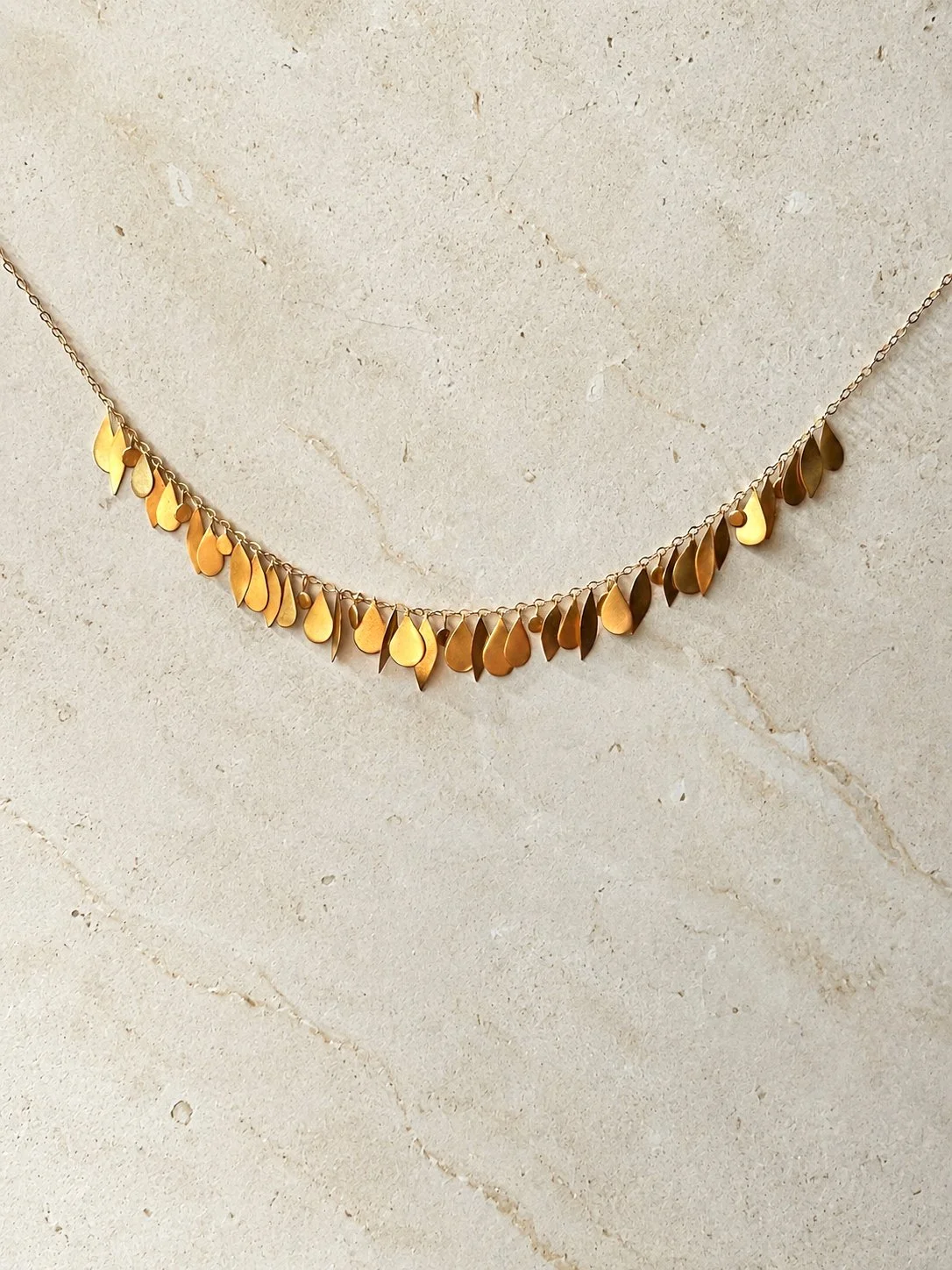 WATERFALL GOLDEN NECKLACE.jpg