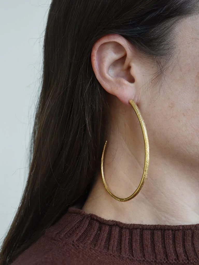 oval relic hannah 3 low res.jpg