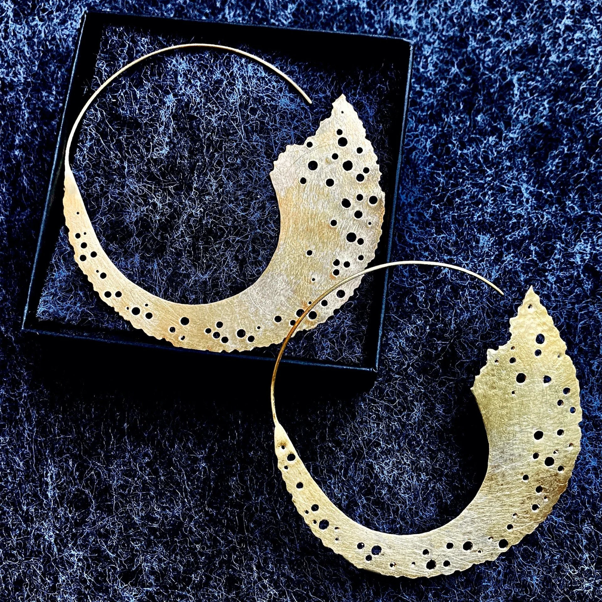 gold hoops textured coral sea fine jewellery statement large oversized lightweight artisan unique sculptural modern elegant classic new