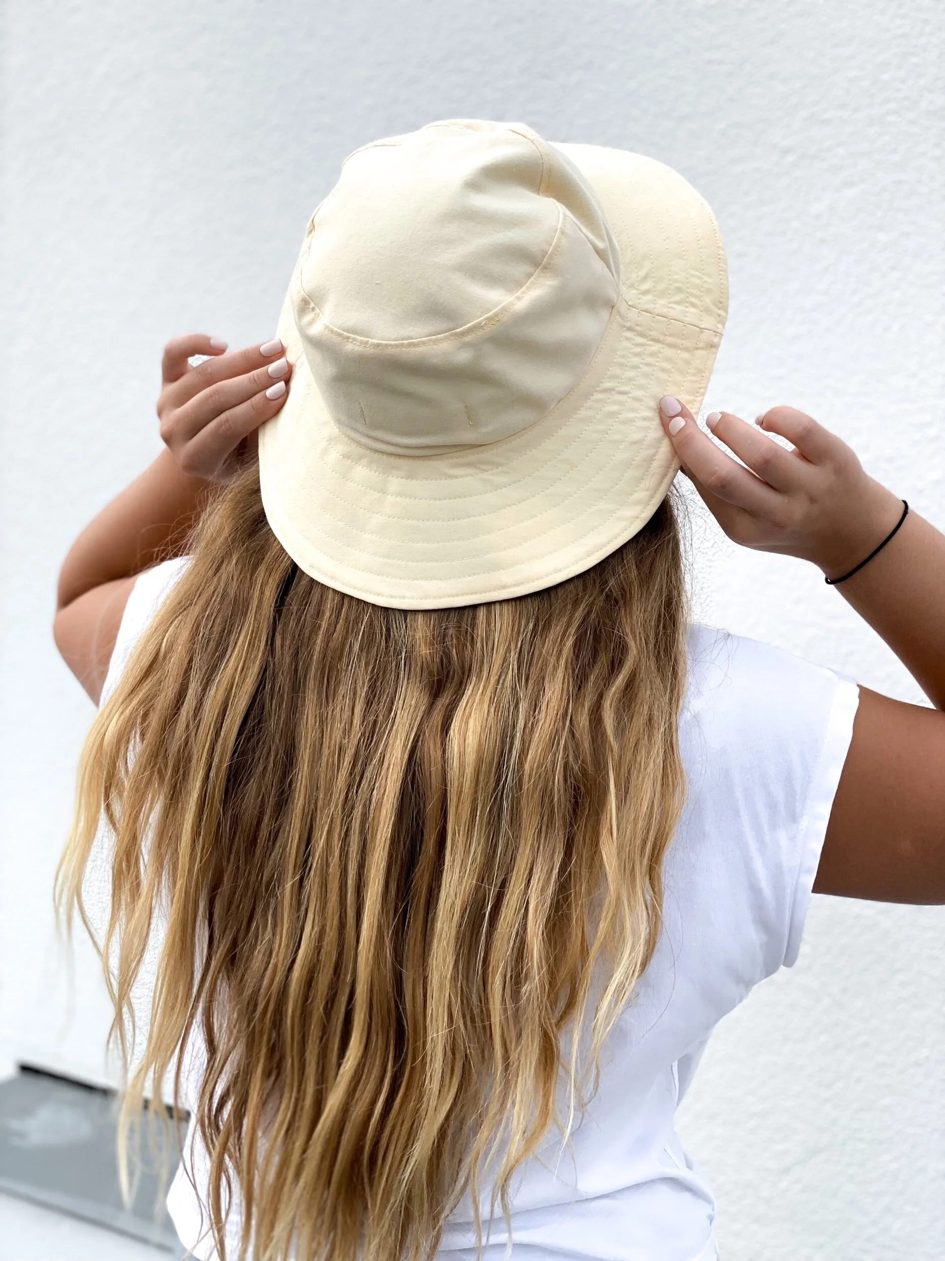 CCEE630B-D6A9-4CB8-BF46-F0CCBA52F544