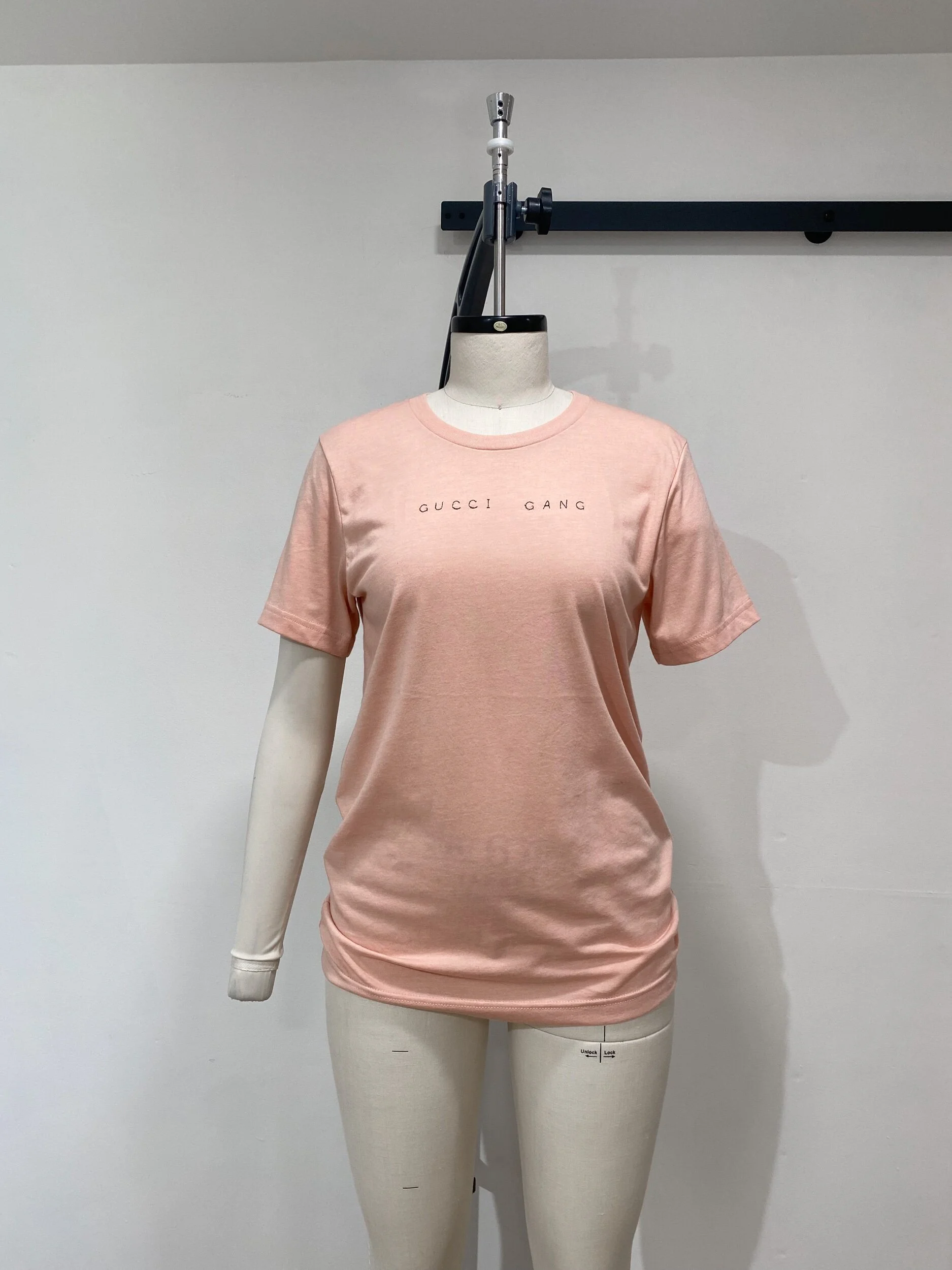 B92AE18E-4598-478A-9F44-657891AB0522