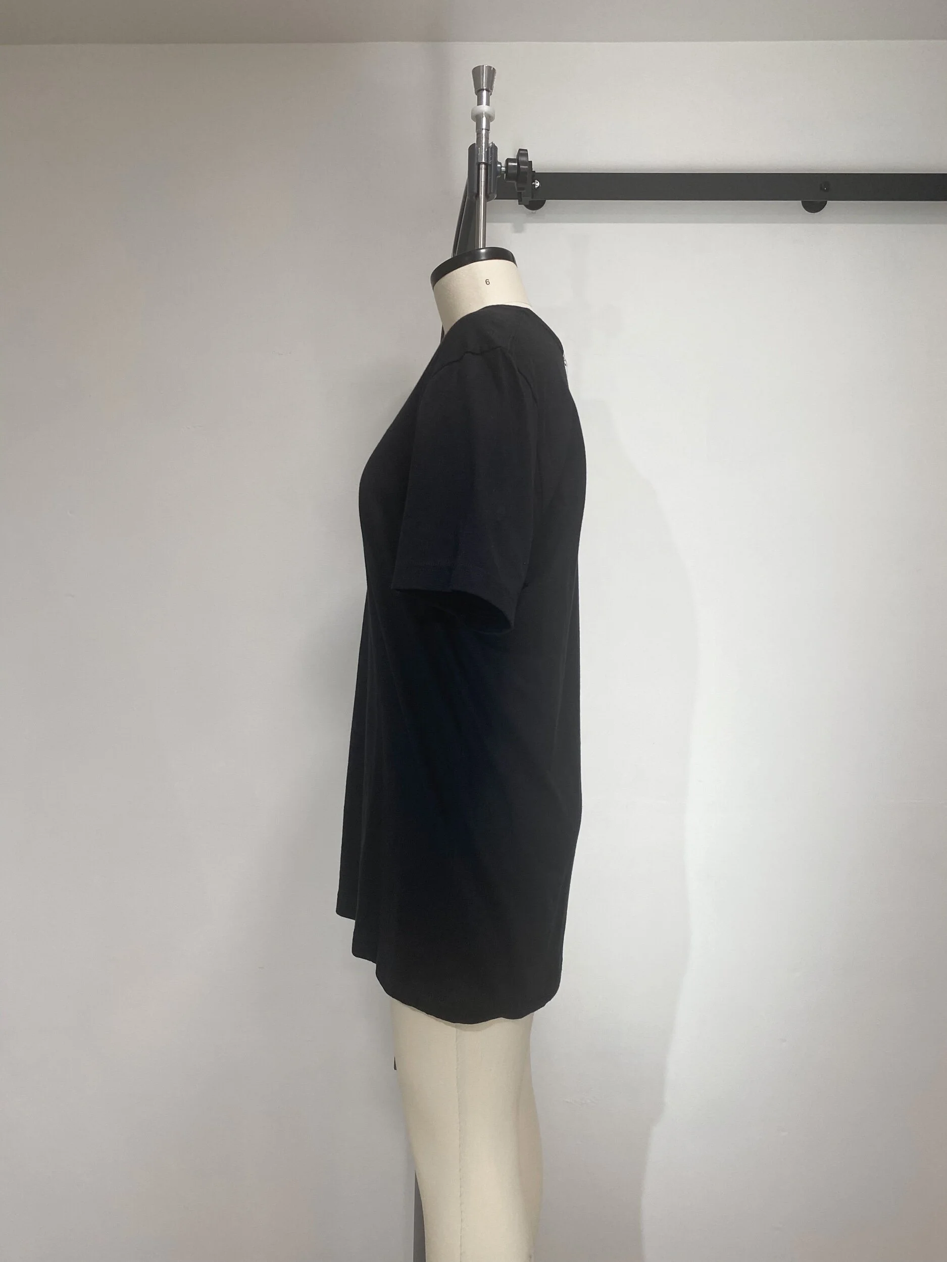 BADC1517-0C56-4502-BDDB-7D5986335023