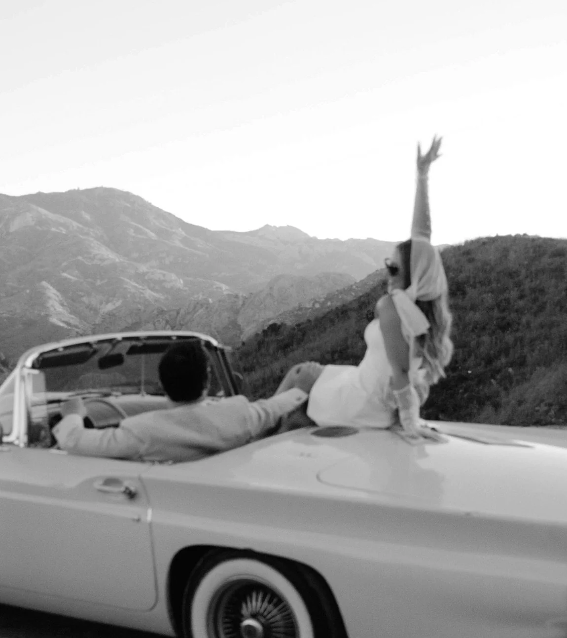 Raise your hand if passenger princess for life &amp; custom dresses are part of the vision🙋🏼&zwj;♀️

I made this dress for our engagement shoot 3 years ago, and I&rsquo;d remake it in a heartbeat. Want your own version? Let&rsquo;s create it togeth