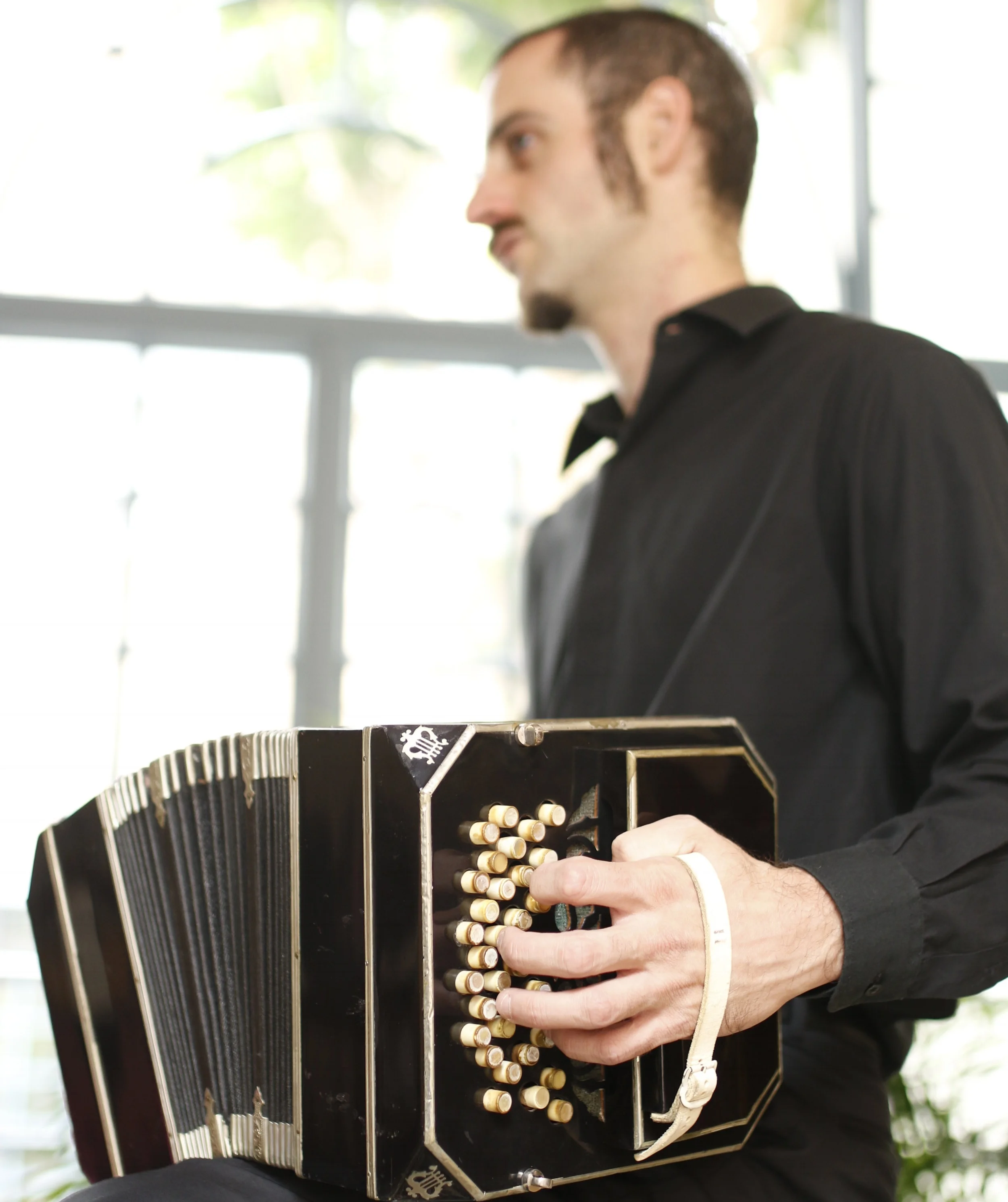 Omar Massa plays Astor Piazzolla’s Bandoneon