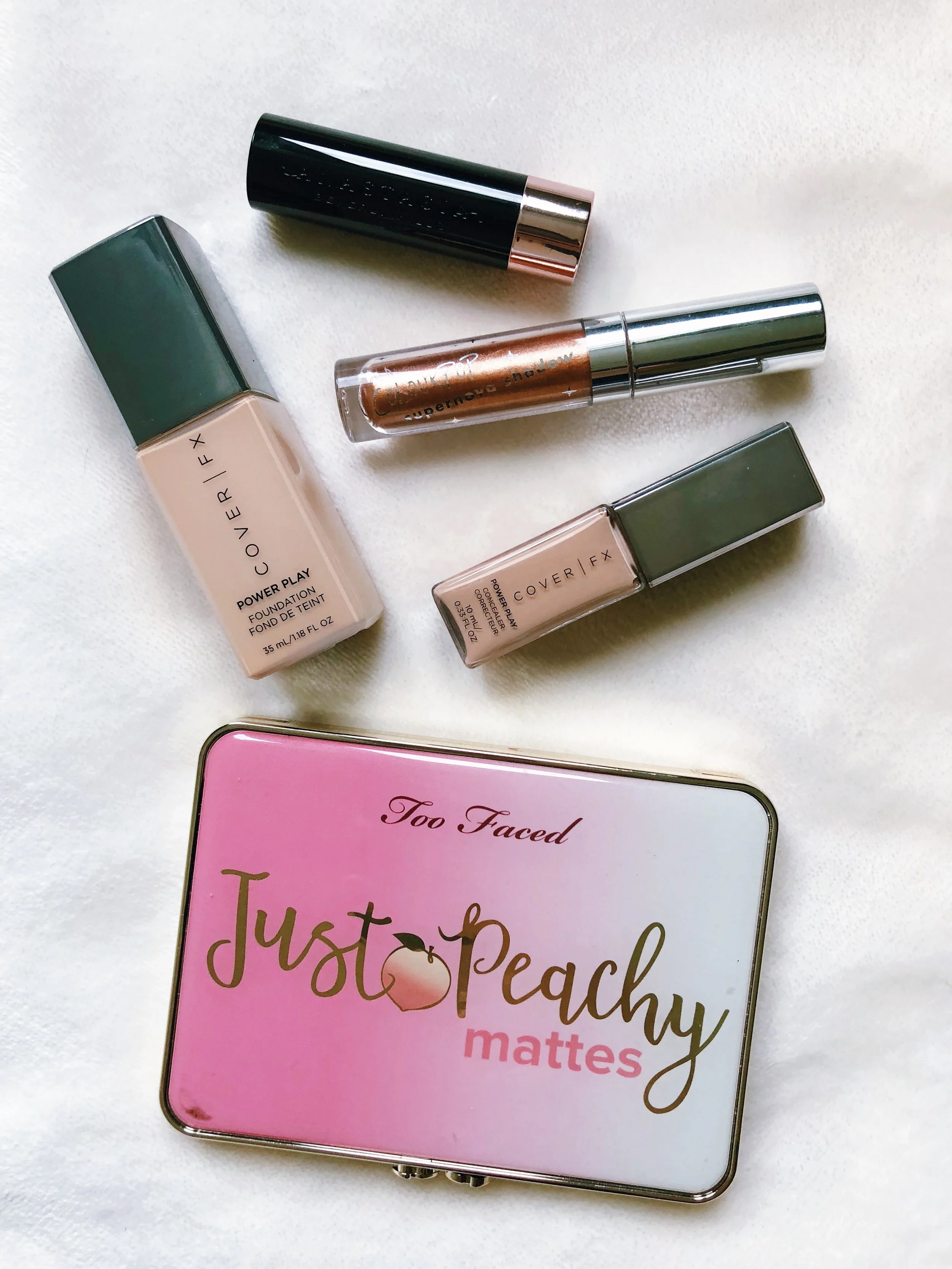 Anastasia Beverly Hills Matte Lipstick - Cool Brown | Colourpop Supernova Shadow - Walk This Way | Cover FX Power Play Foundation - N40 | Cover FX Power Play Concealer - P Medium 2 | Too Faced Just Peachy Velvet Matte Eyeshadow Palette