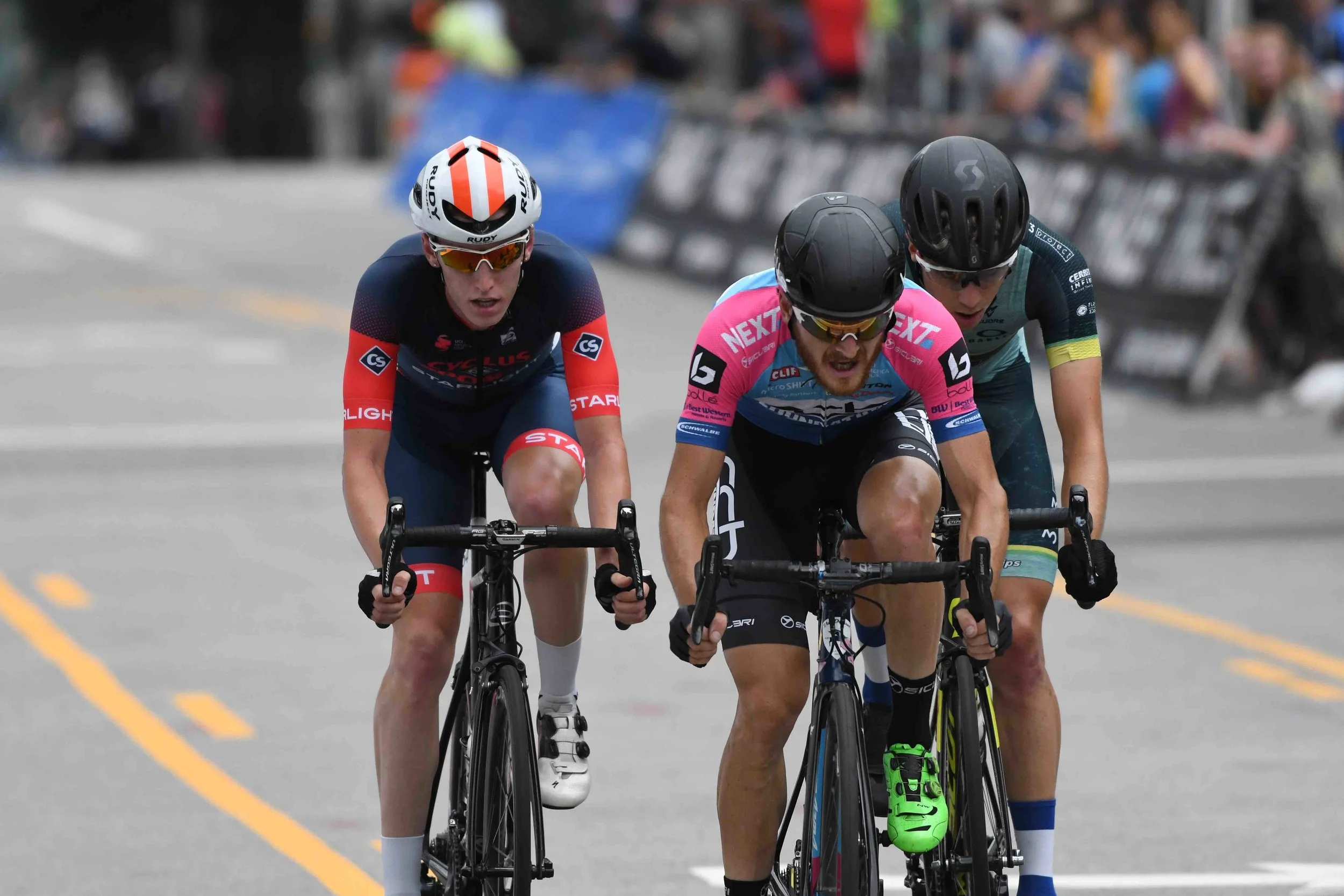 trio in break.jpg