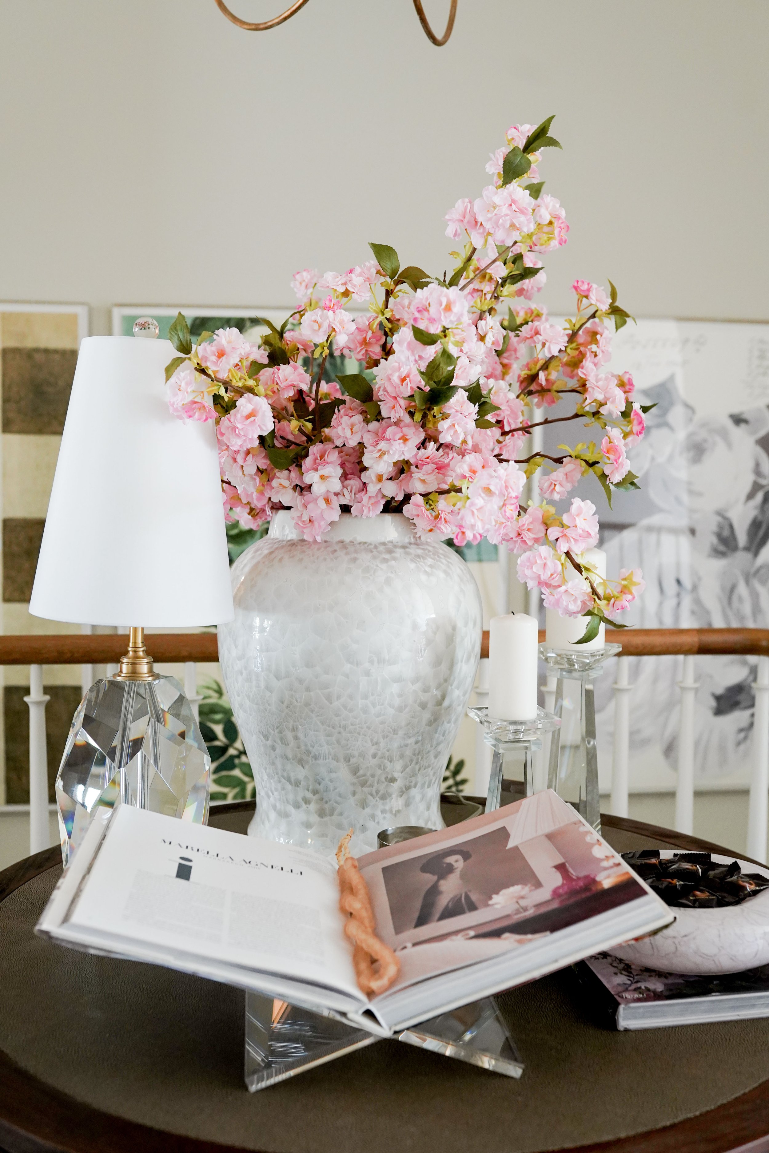 TTT Ceramic Flower Vase for Home Office Decor Pack of 1