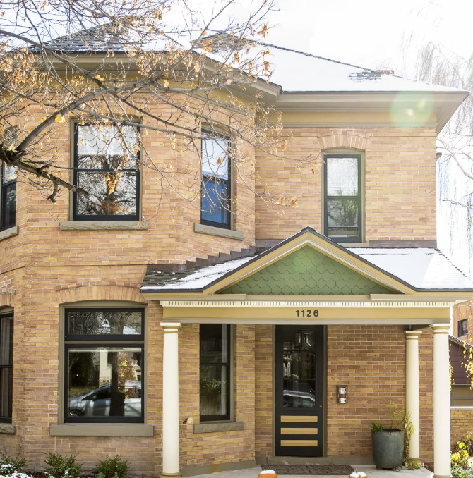 HISTORIC AVENUES ART SCENE