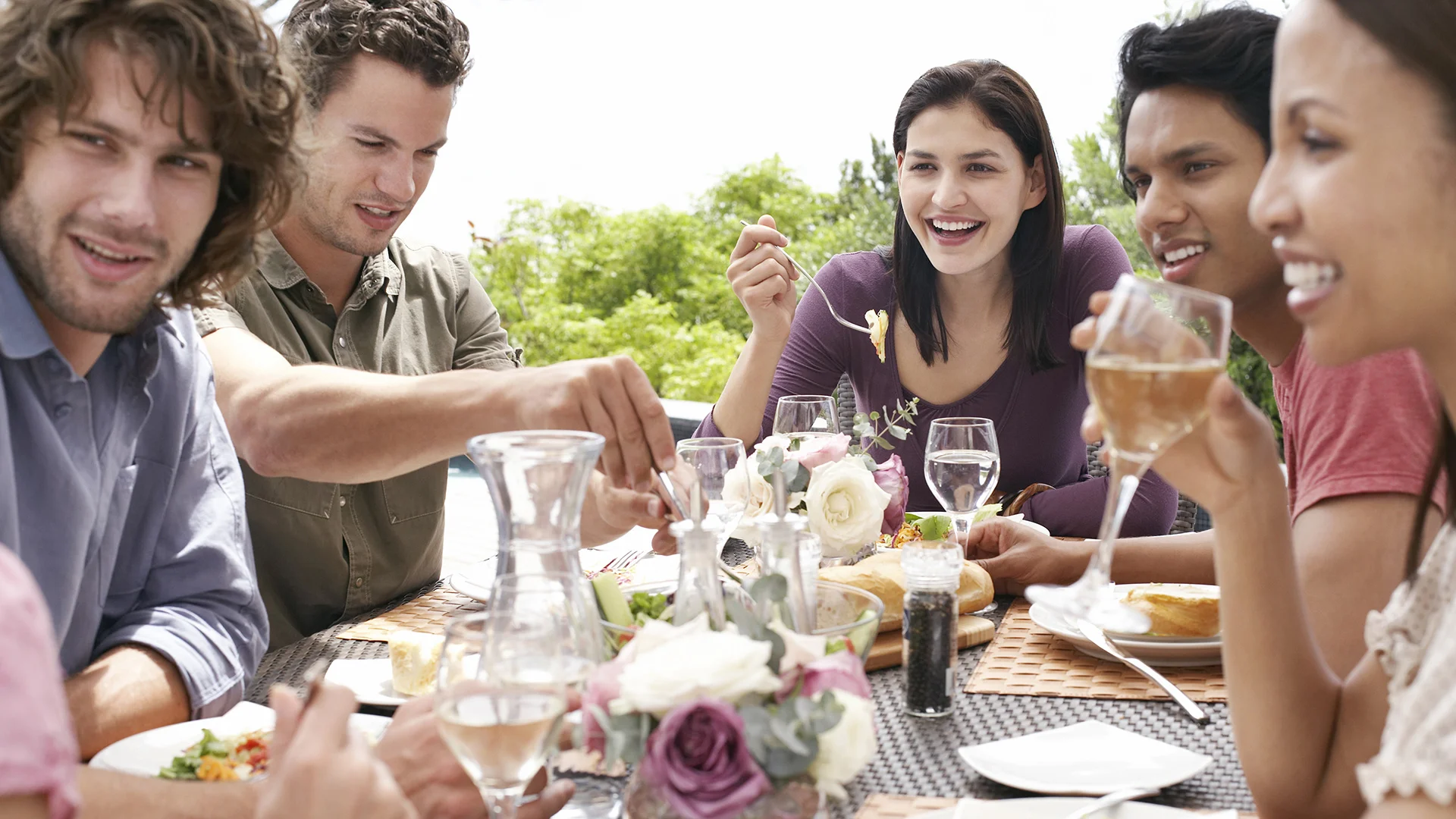 Friends enjoying dinner.jpg