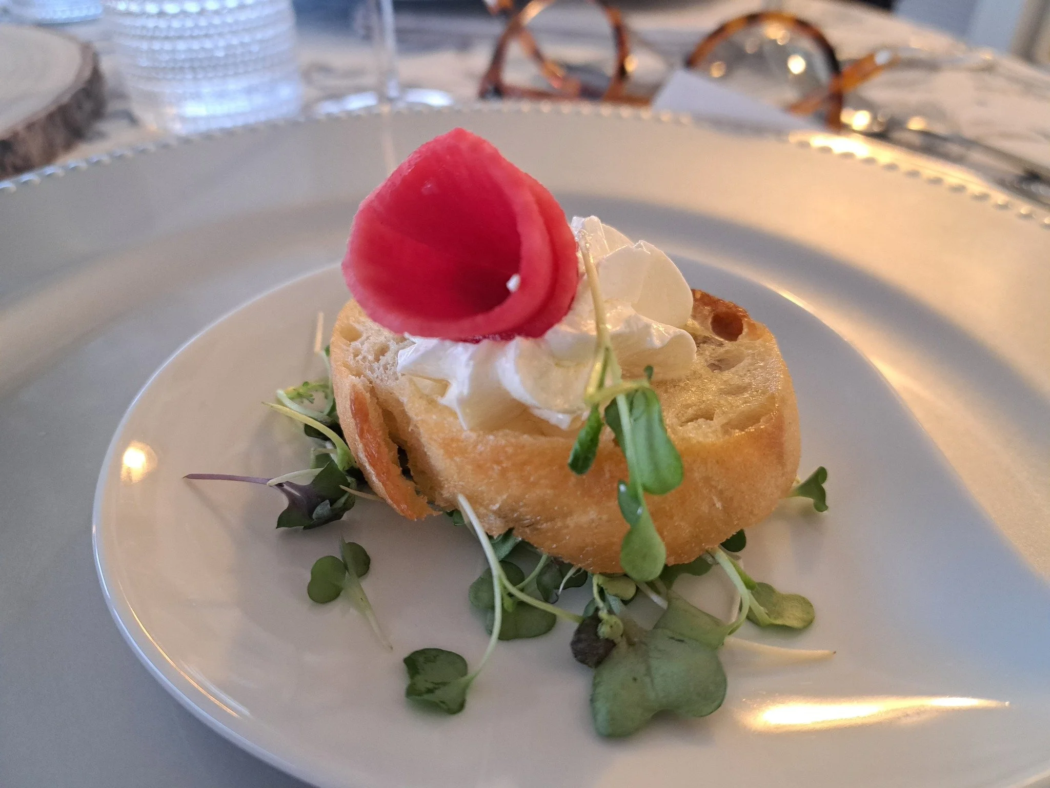 🍷✨ What a Night to Remember! ✨🍽️
Our 10th Anniversary Vine &amp; Dine with Carolyn Hart was nothing short of spectacular!

From the very first champagne toast to the final bite of lemon-almond olive oil cake, guests enjoyed an incredible culinary j