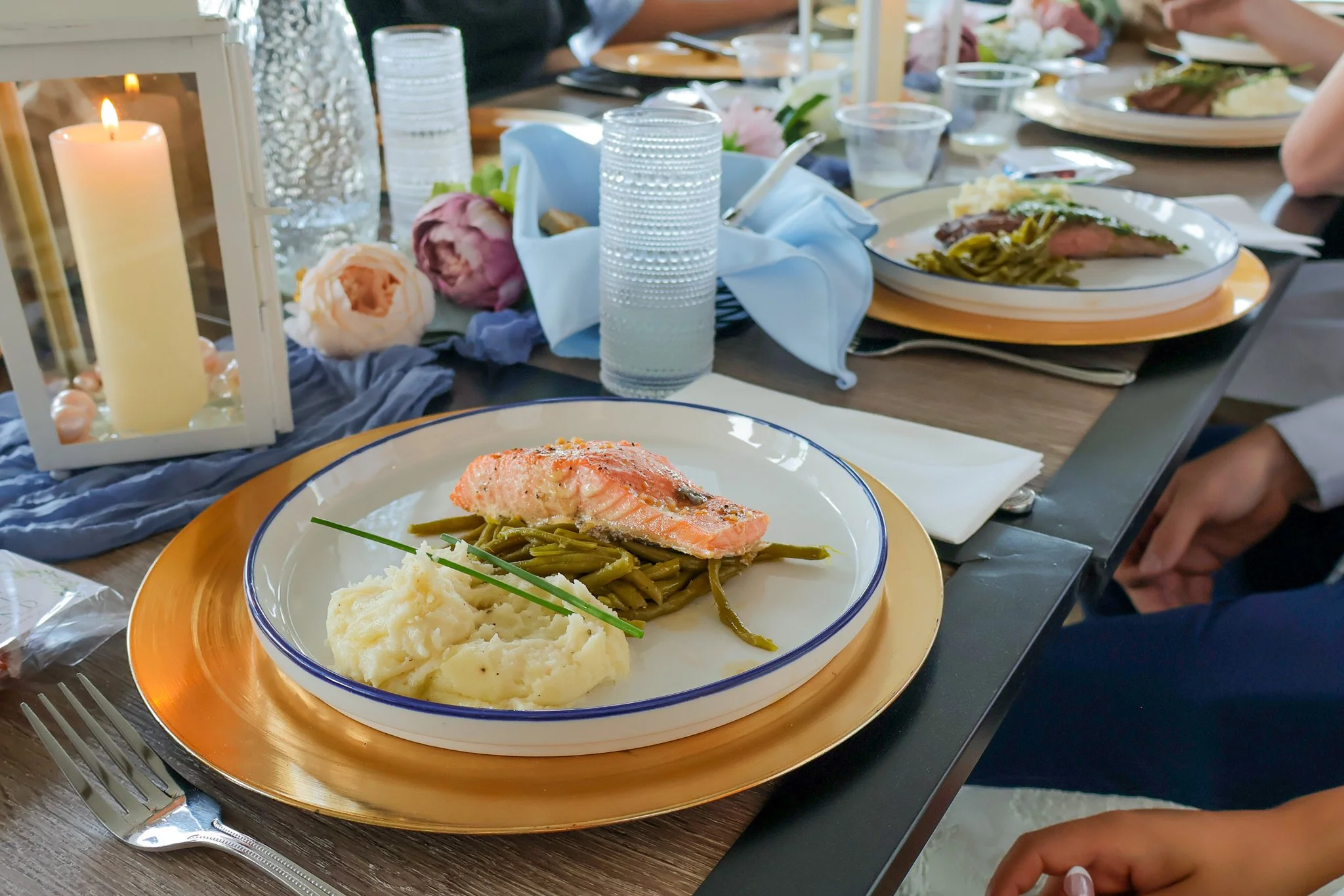 ✨ Your Event. Your Vision. Your Waterfront Setting. ✨

Looking for a private event venue that feels a little more special than the ordinary? From intimate celebrations to large gatherings, our waterfront venue in Solomons Island can host a wide varie