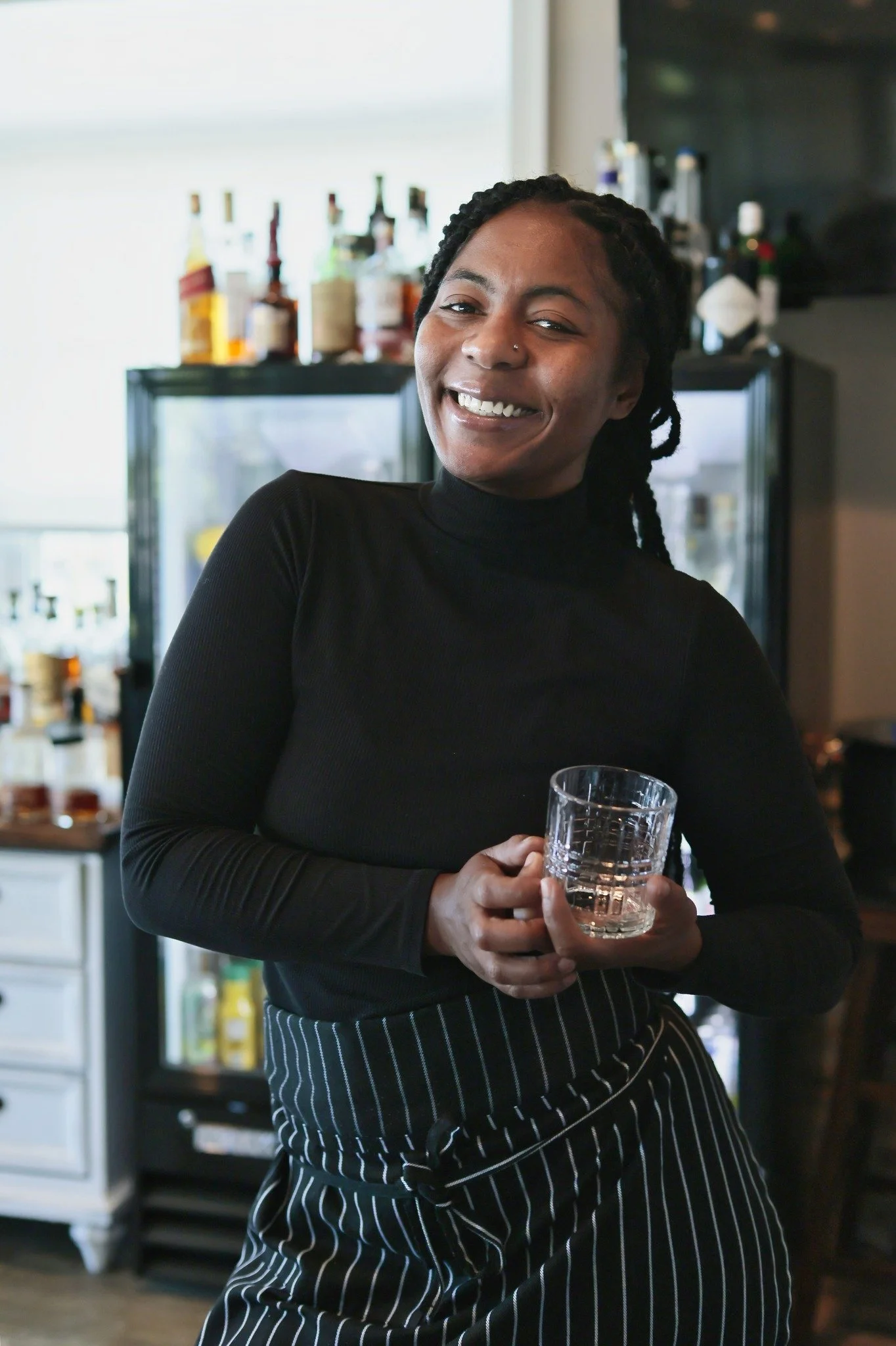 🍸 NOW HIRING: BARTENDERS! 🍸

📩 Interested? Visit our website to learn more and apply! 

www.NoThymeToCook.com