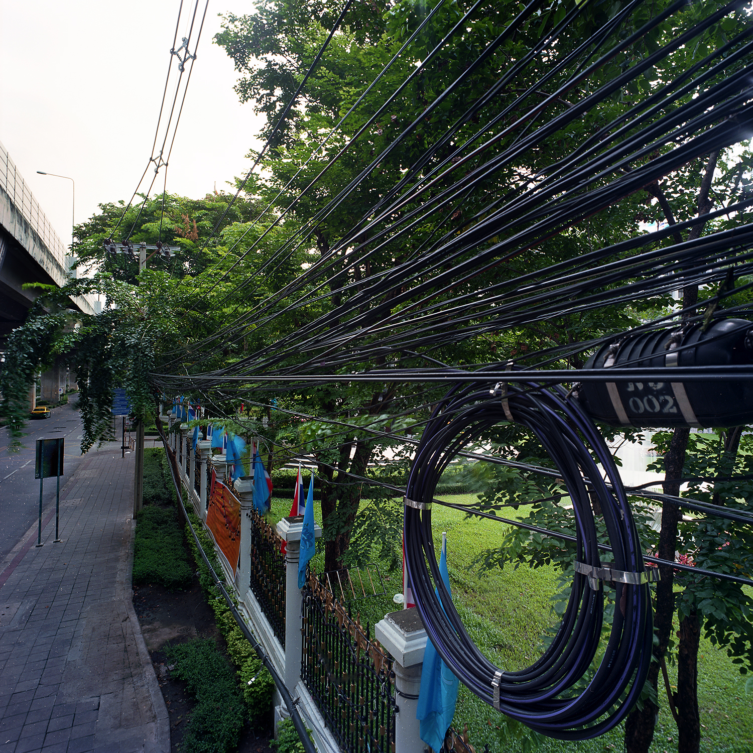 Power line cluster, Ari Neighbourhood, Bangkok