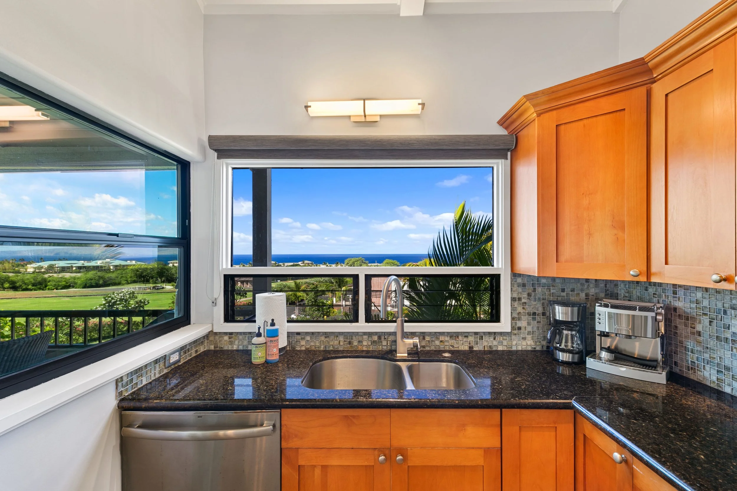 Best Photographer in Maui for property