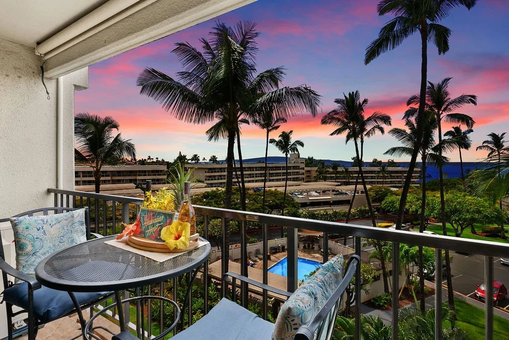 Showcase property view with photos Maui