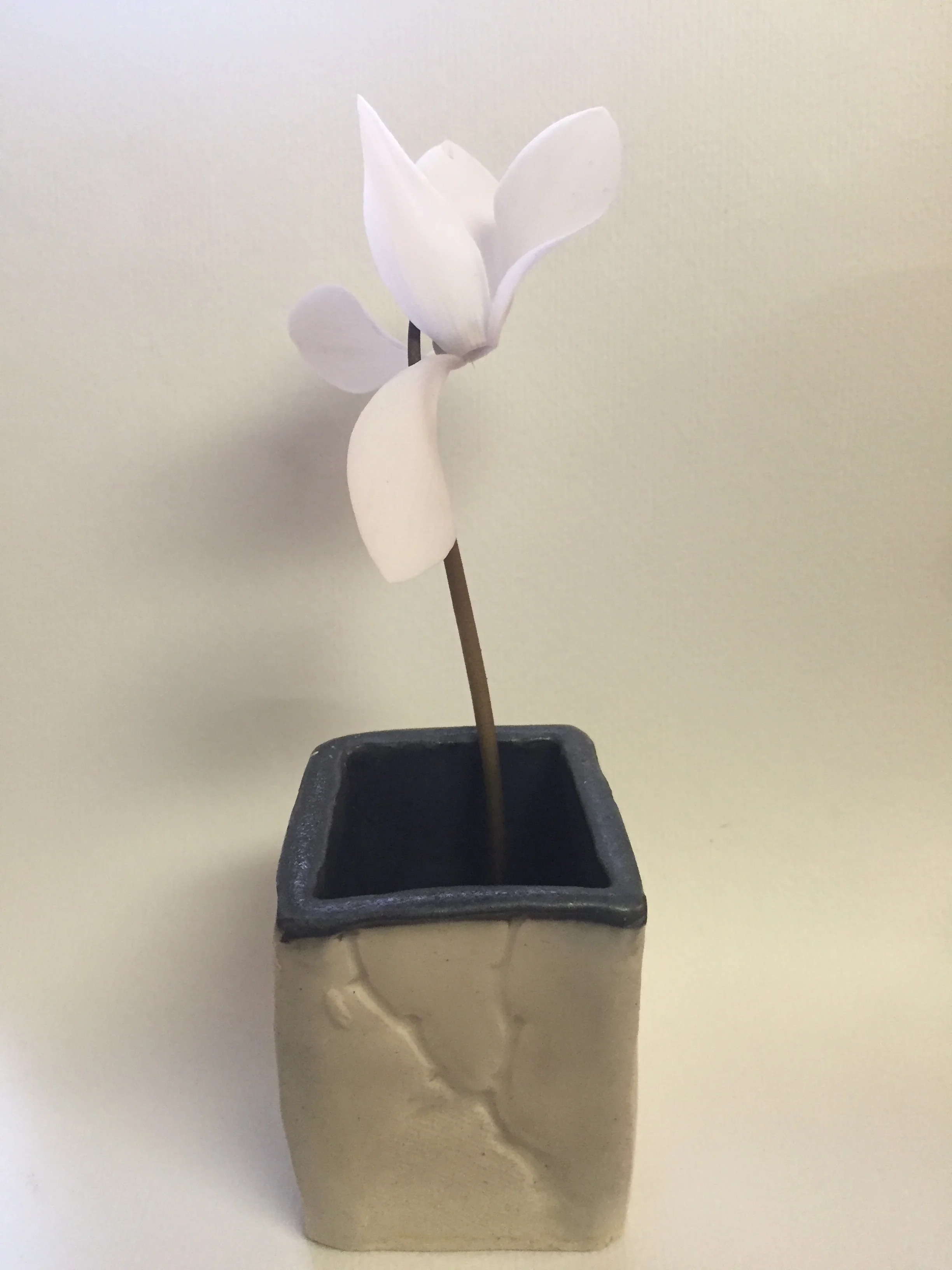 squarevase.jpg