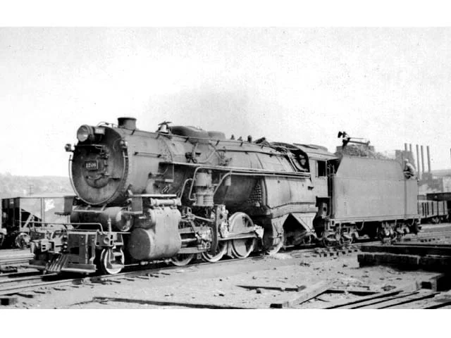 D&H 1208 TYPE: 2-8-0 CLASS: E-6a DATE: 1946 LOCATION: Carbondale, PA PHOTOGRAPHER: Charles Elston, (Jim Wright Collection)