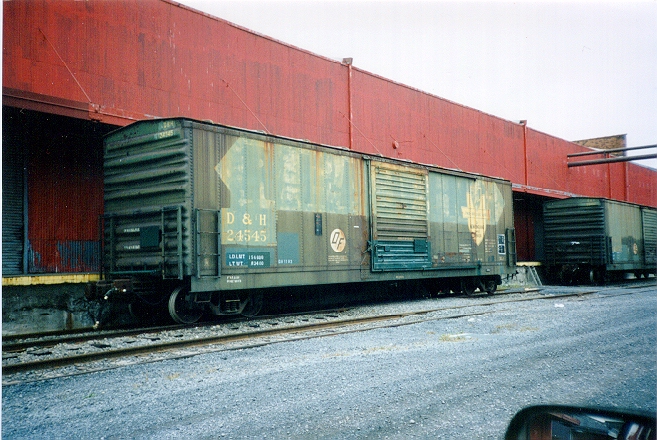 Some had the 'READING' name painted out, some had a D&H shield applied, and some were left unchanged, except for the reporting marks. Photo from the Jim Odell collection, used by permission.
