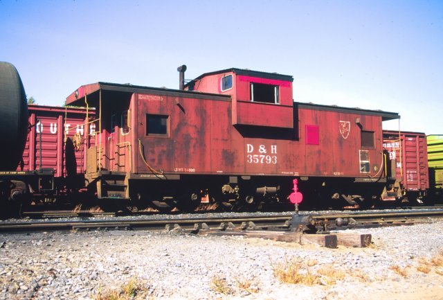 D&H 35793 October 1990 in Saratoga Yard, Saratoga, NY. Photo by Chris Shepherd.