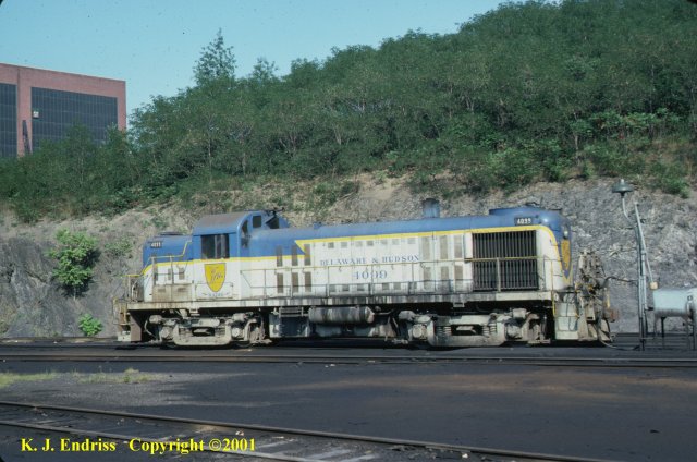 D&H 4099 In Lightning Stripe at Colonie in October, 1977. Kevin J. Endriss photo.