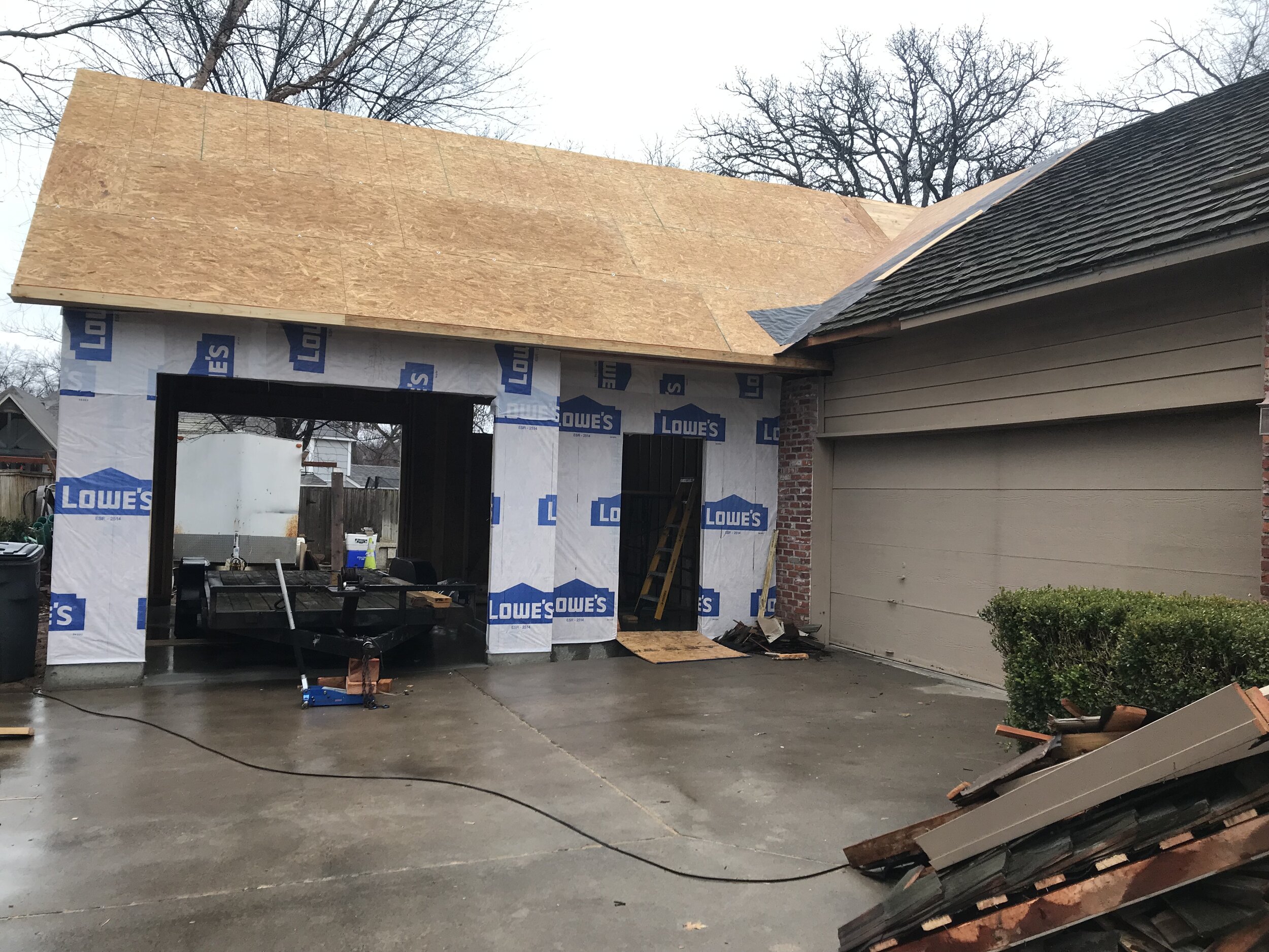 Garage constructionn.jpg