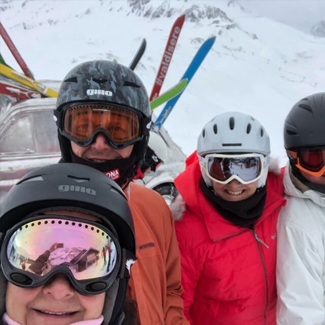 Yesterday was the last day skiing with David, Nigel and Jackie. Fun day, fab week!