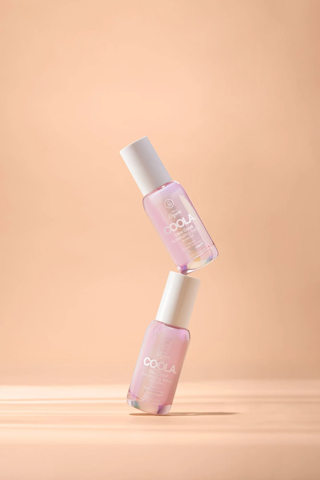 2024 05 08_FSA Store_July (Travel Essentials)-Color Backgrounds_CoolaSerum_Shot#34_RT_v1.jpg