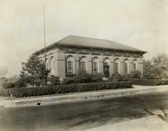 Riverview library 1917.jpg