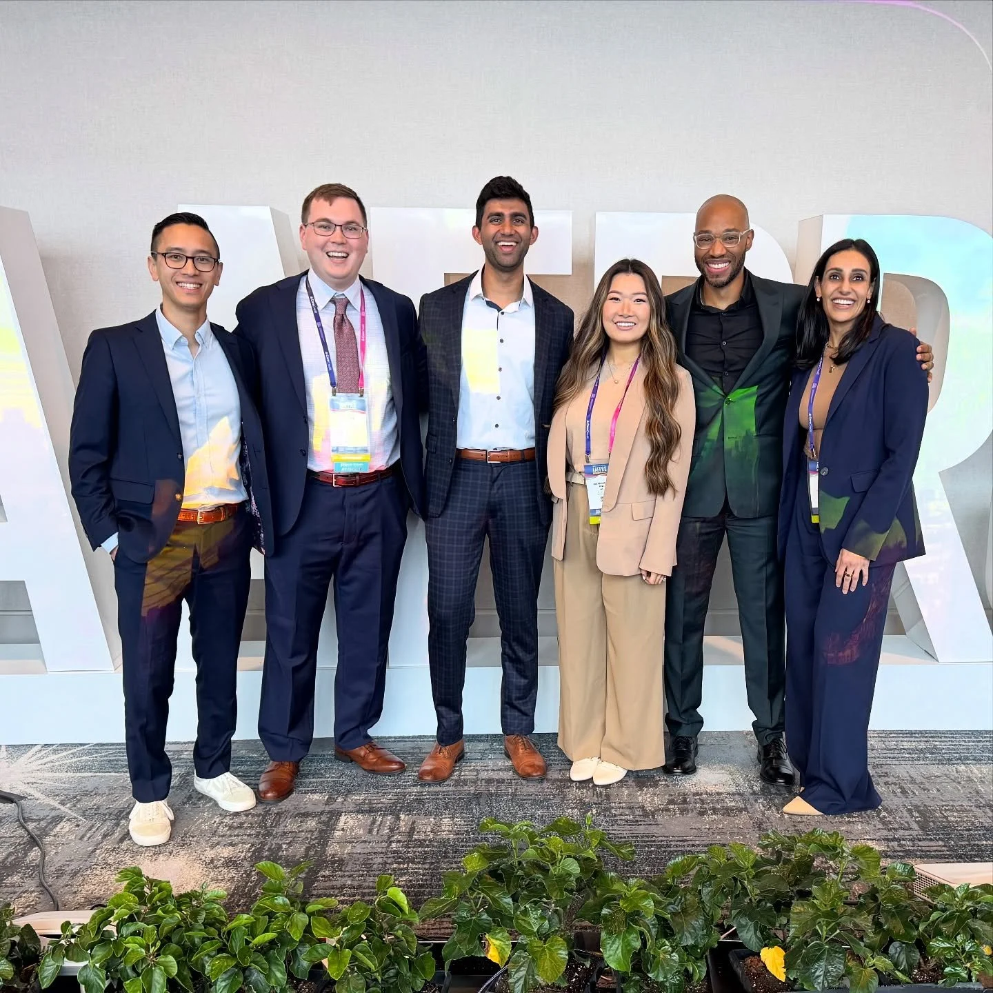 Quick trip to LA for the annual @aafprs facial plastic surgery conference! Packed with amazing lectures, panels, and scientific discussions - so many great ideas and pearls shared. Got to reconnect with my friends and colleagues from all around the w