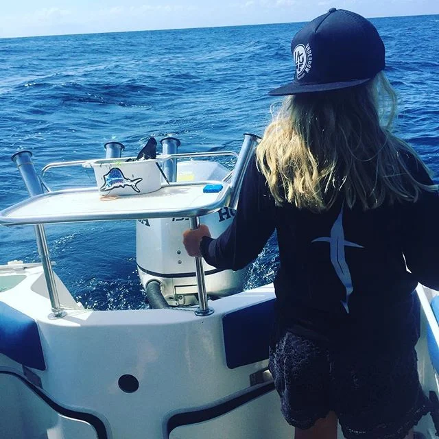 Out for the day with my daughter @_makkahbeachsurflife_ #undertowsaltwaterapparel chasing marlins.🍺👍thanks to @bakesy0_0 and the ten yards crew.