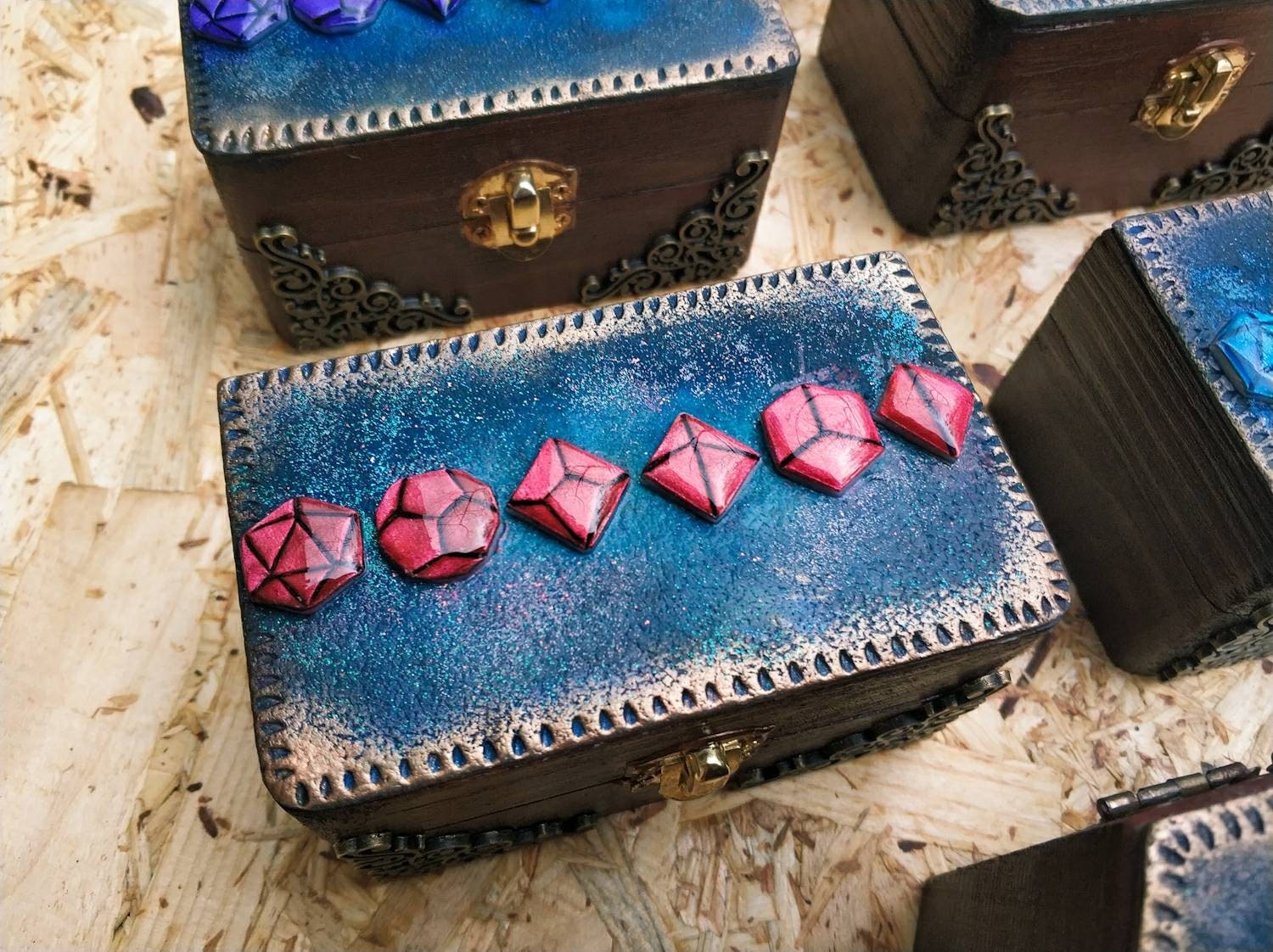 https://i.etsystatic.com/10065663/r/il/7b053a/2241284633/il_fullxfull.2241284633_cp92.jpg