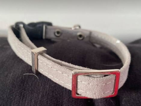 Collier en daim
