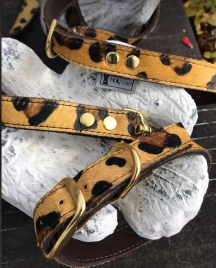 Collier léopard doré