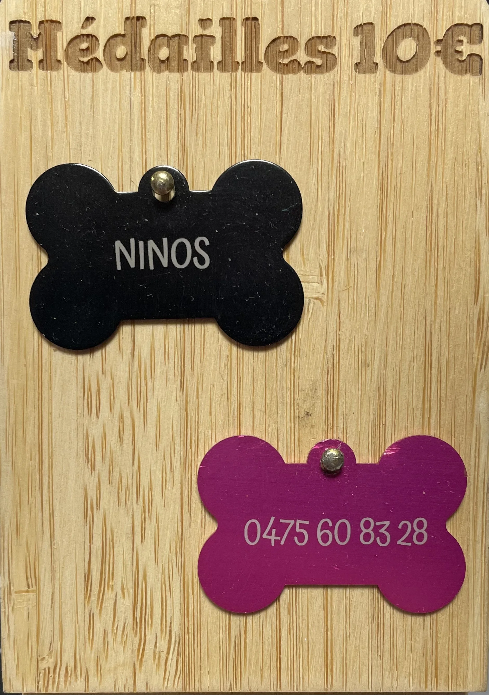 Médaille colorée d'identification