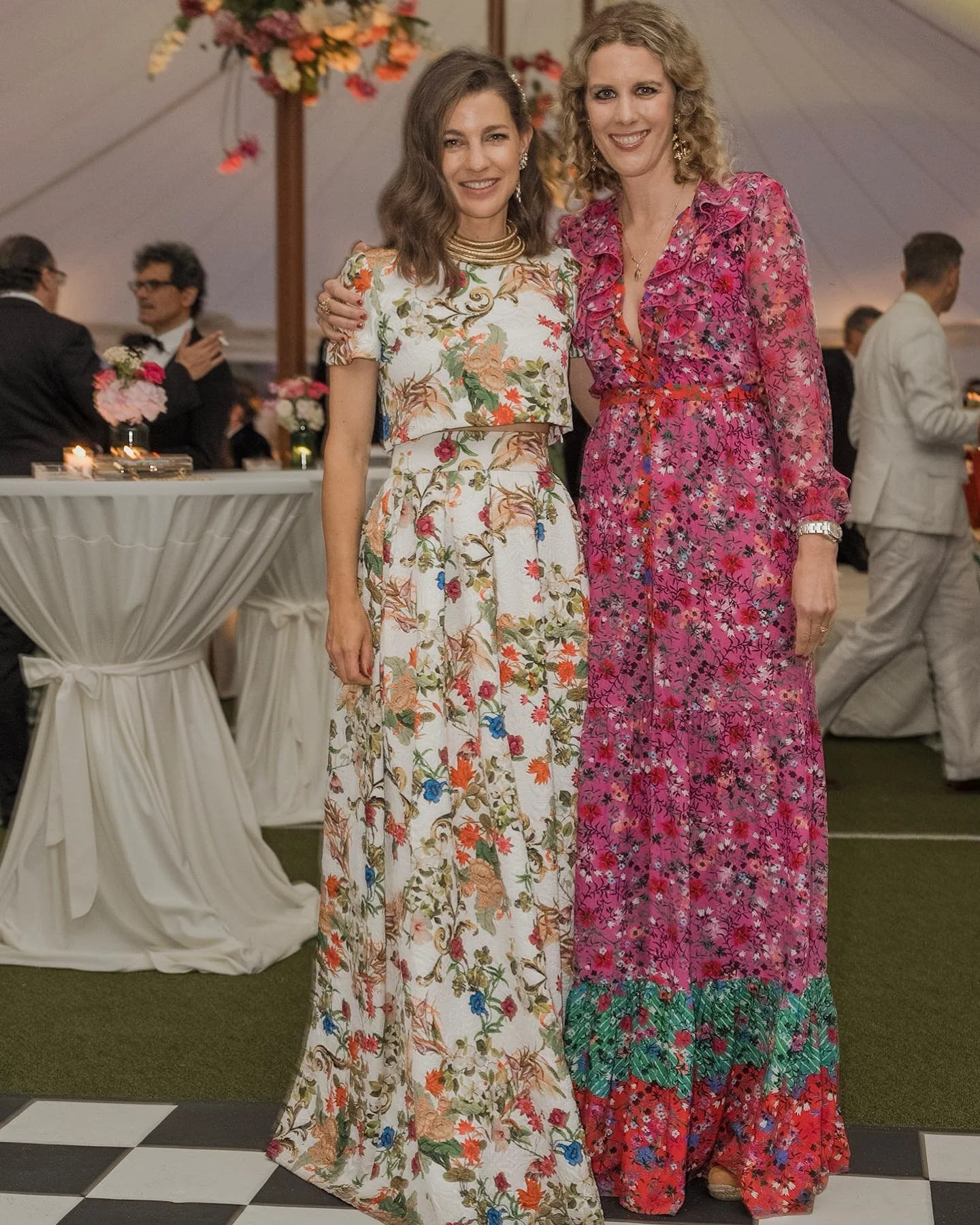 ✨Celebrating summer 🏖️#celebratingevents #summer #dancingthroughthenight 💃🏻#welovewhatwedo #businessgirls #publicrelationsagency #eventplanner #staytuned 📸#photocredit @orestedotcom