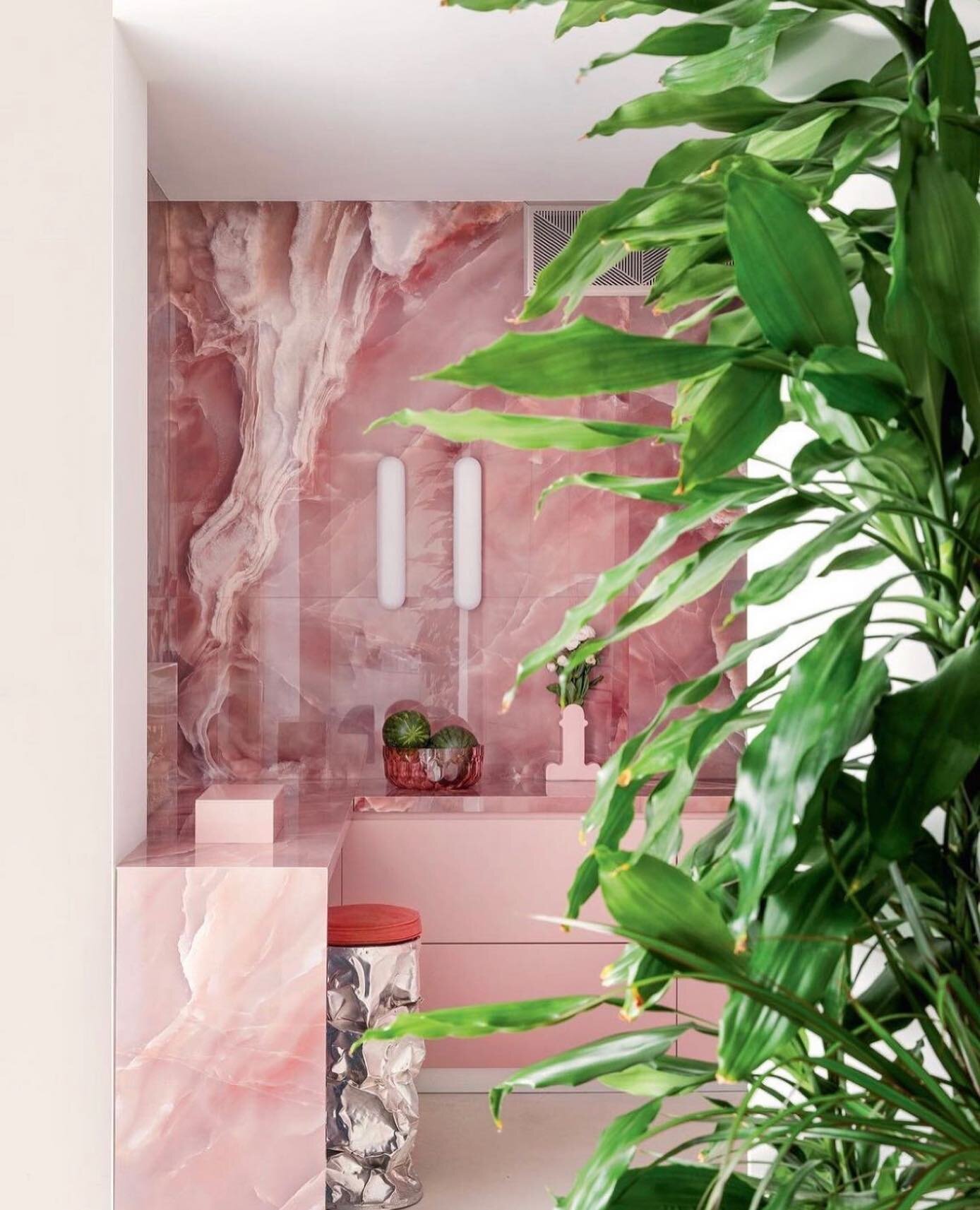 Colour in the Kitchen

Let&rsquo;s get started by taking a look at this fabulous pink kitchen creation by @studiomilo for the incredibly creative couple Fabr&iacute;cio and Nelcya of @cc_tapis 

What do you think of it?
Could you? Would you? Should y