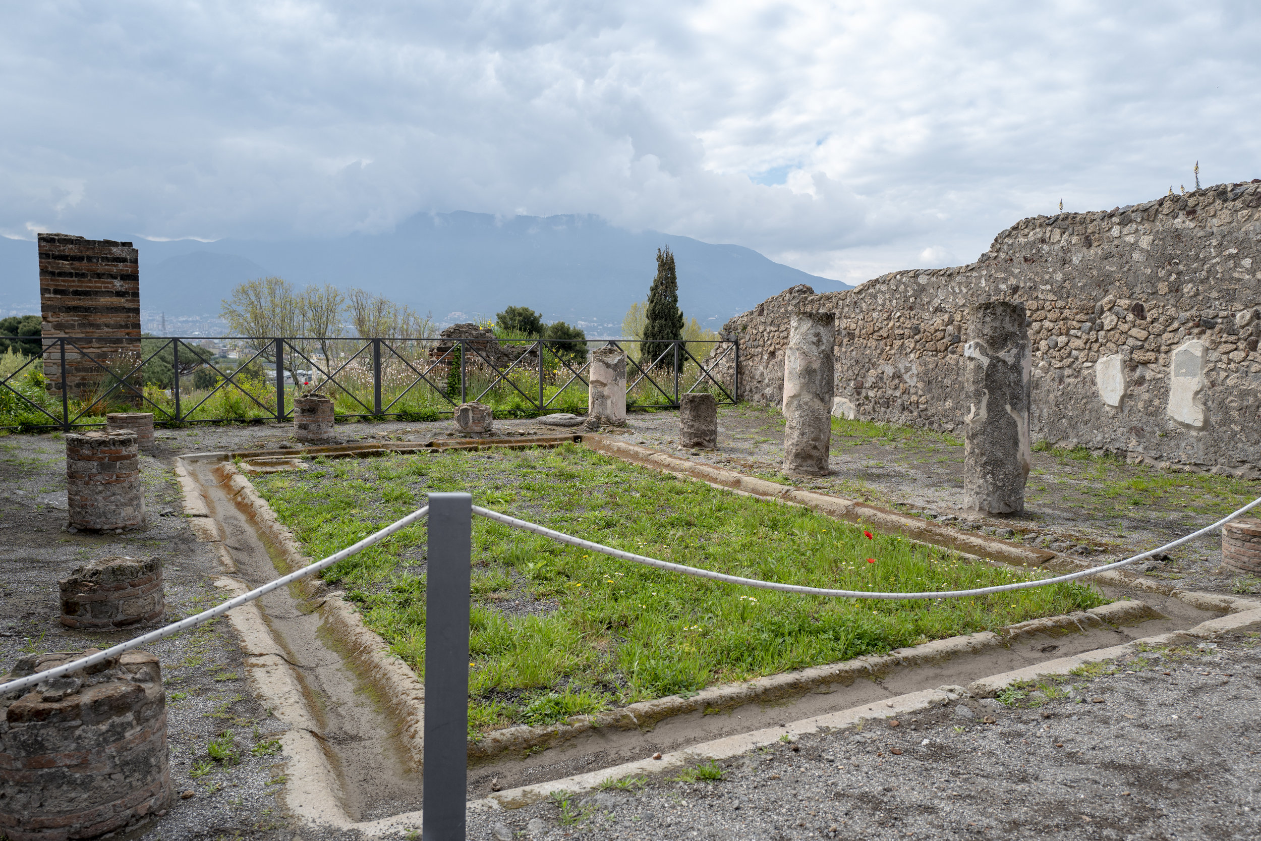 PompeiiVesuvius-143.jpg