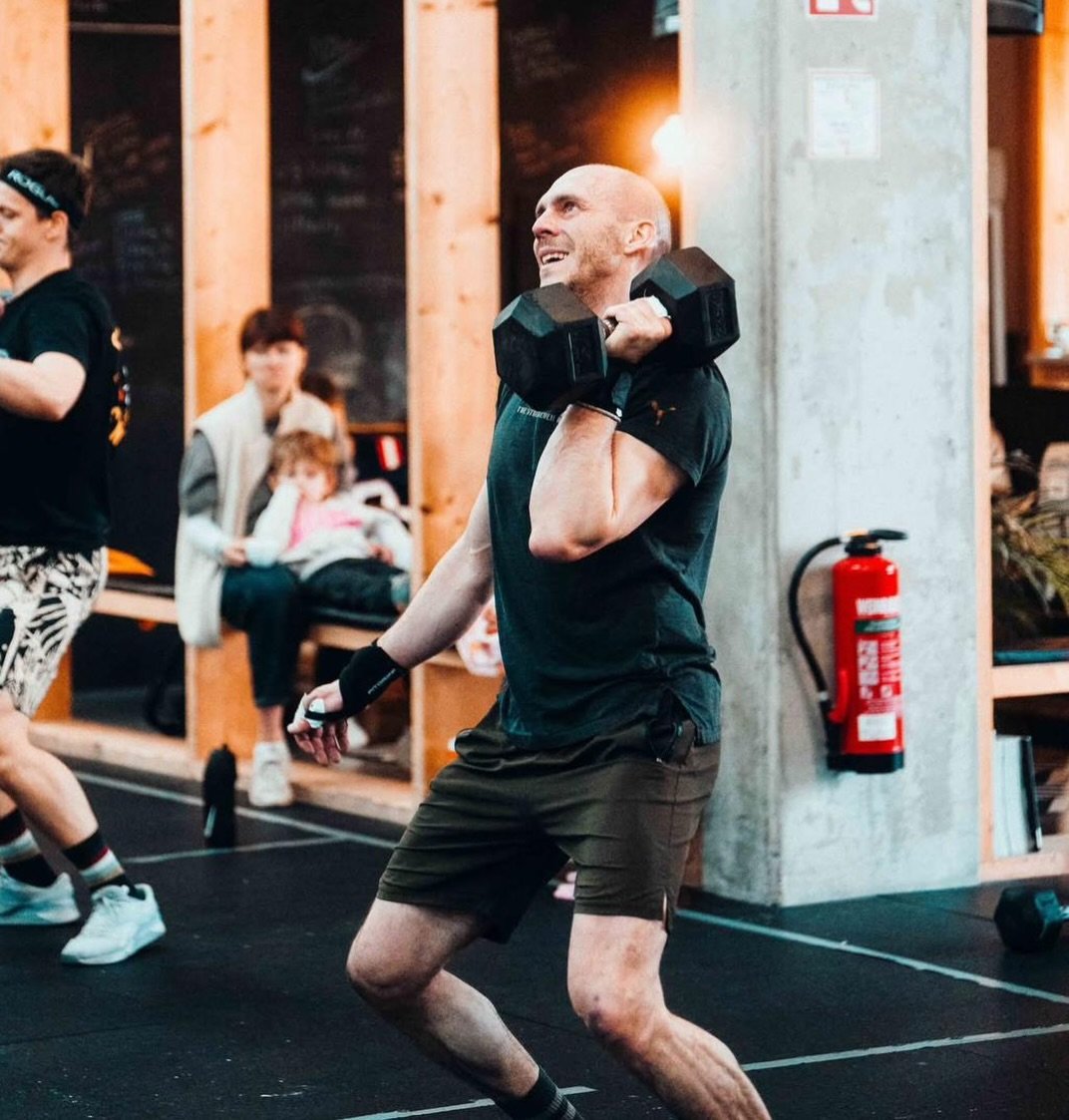 Meet our members 🙌🏻 
&bull;
Diether
&bull;
Wie lange bist du schon bei CFM? Seit wann machst du CrossFit?
&bdquo;Seit dem 22.1.2016 bei Murstadt.&rdquo;
&bull; 
Wie bist du zu diesem Sport gekommen?
&bdquo;Der legend&auml;re Vitali hat mich zu den 