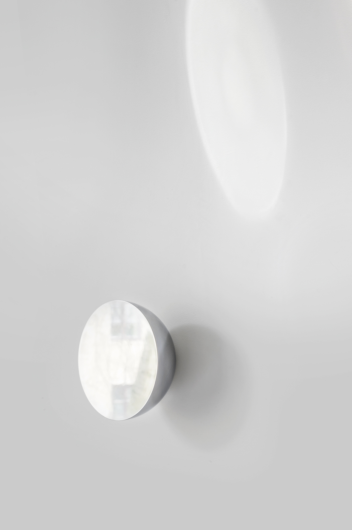 AURA_002_100.jpg