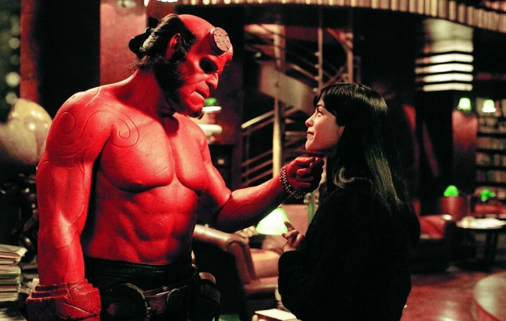 ron-perlman-selma-blair-hellboy.jpg