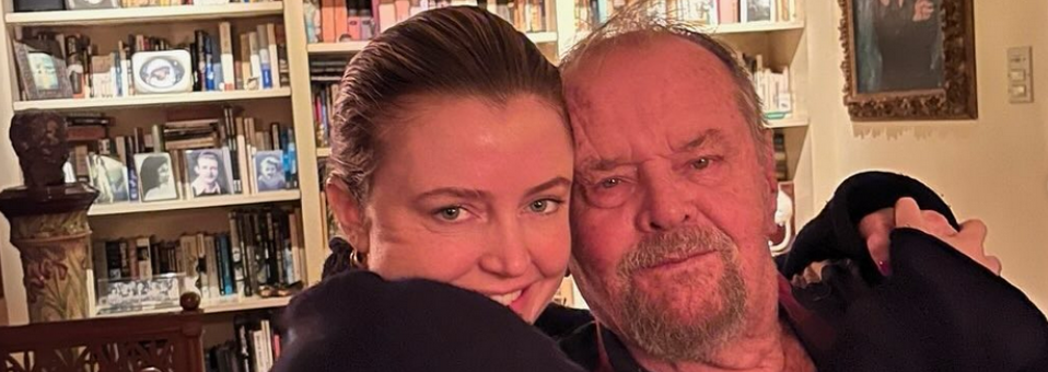 Jack Nicholson Spotted in Rare Photo — World of Reel