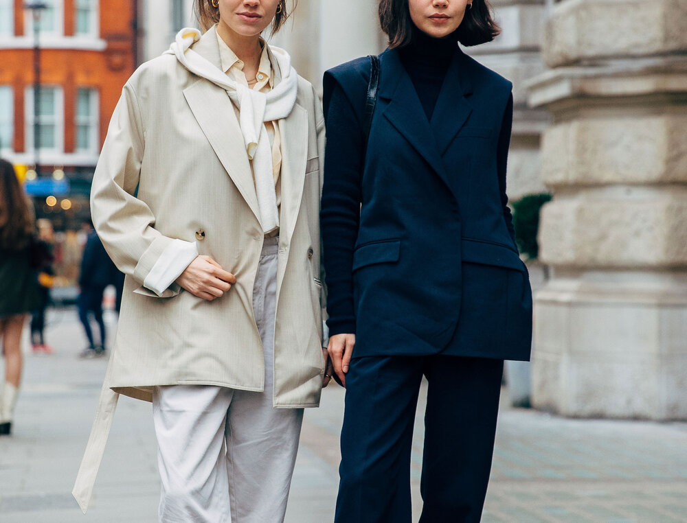 AGL-Fall-Neutrals_Joanna-and-Sarah-Halpin-by-STYLEDUMONDE-Street-Style-Fashion-Photography20190216_48A7338FullRes.jpg