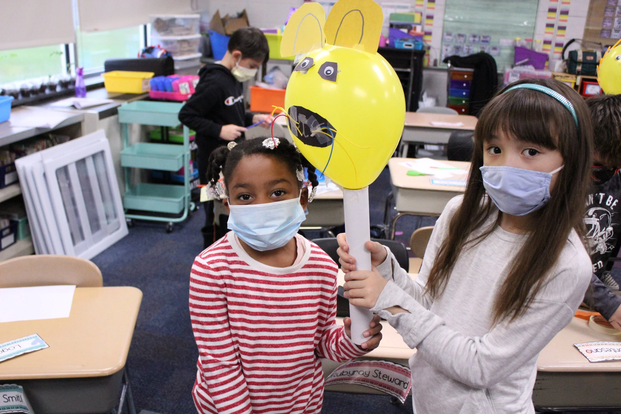 Second graders fly their own parade balloons 