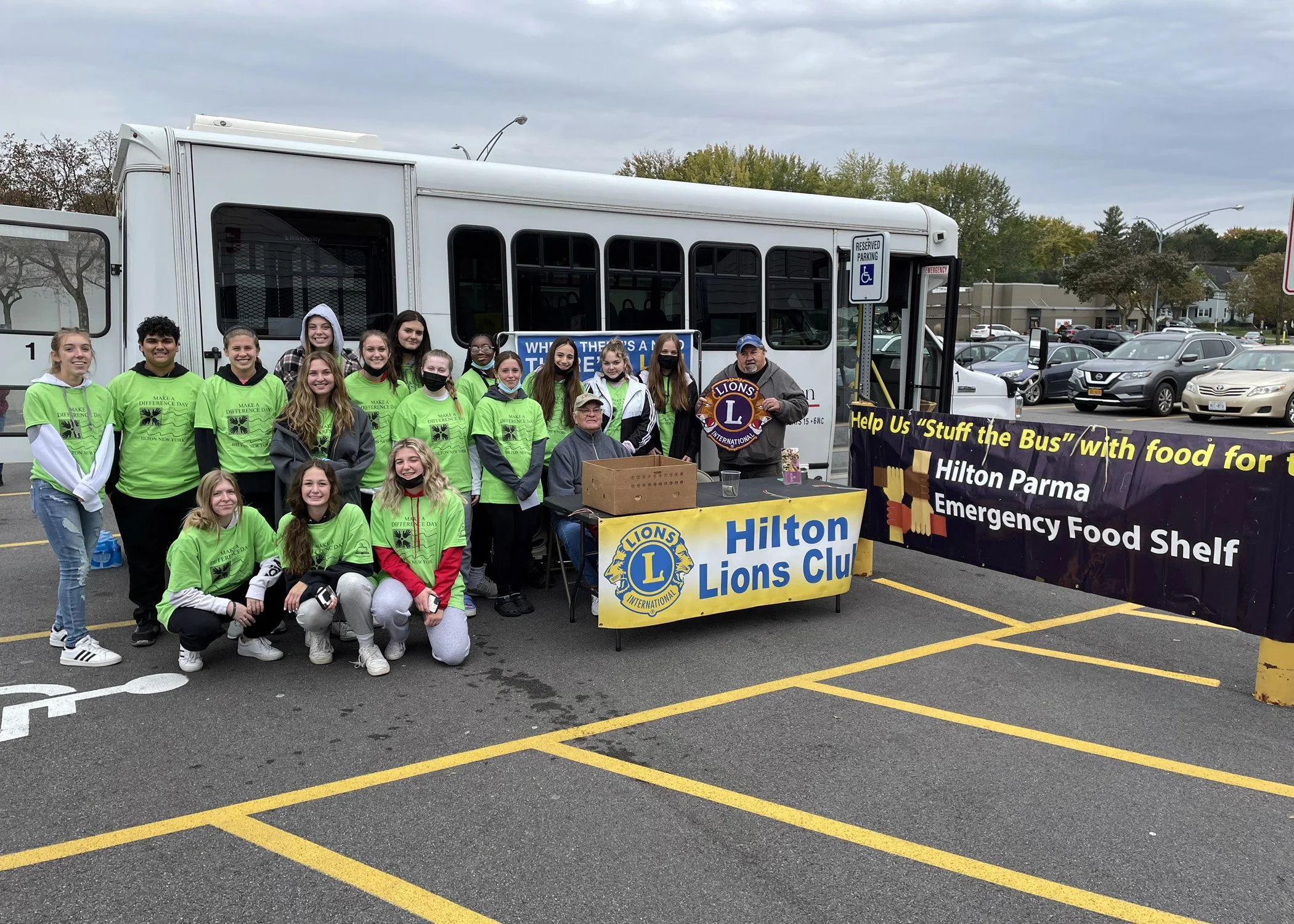 Hilton-Parma community pitches in to make a difference