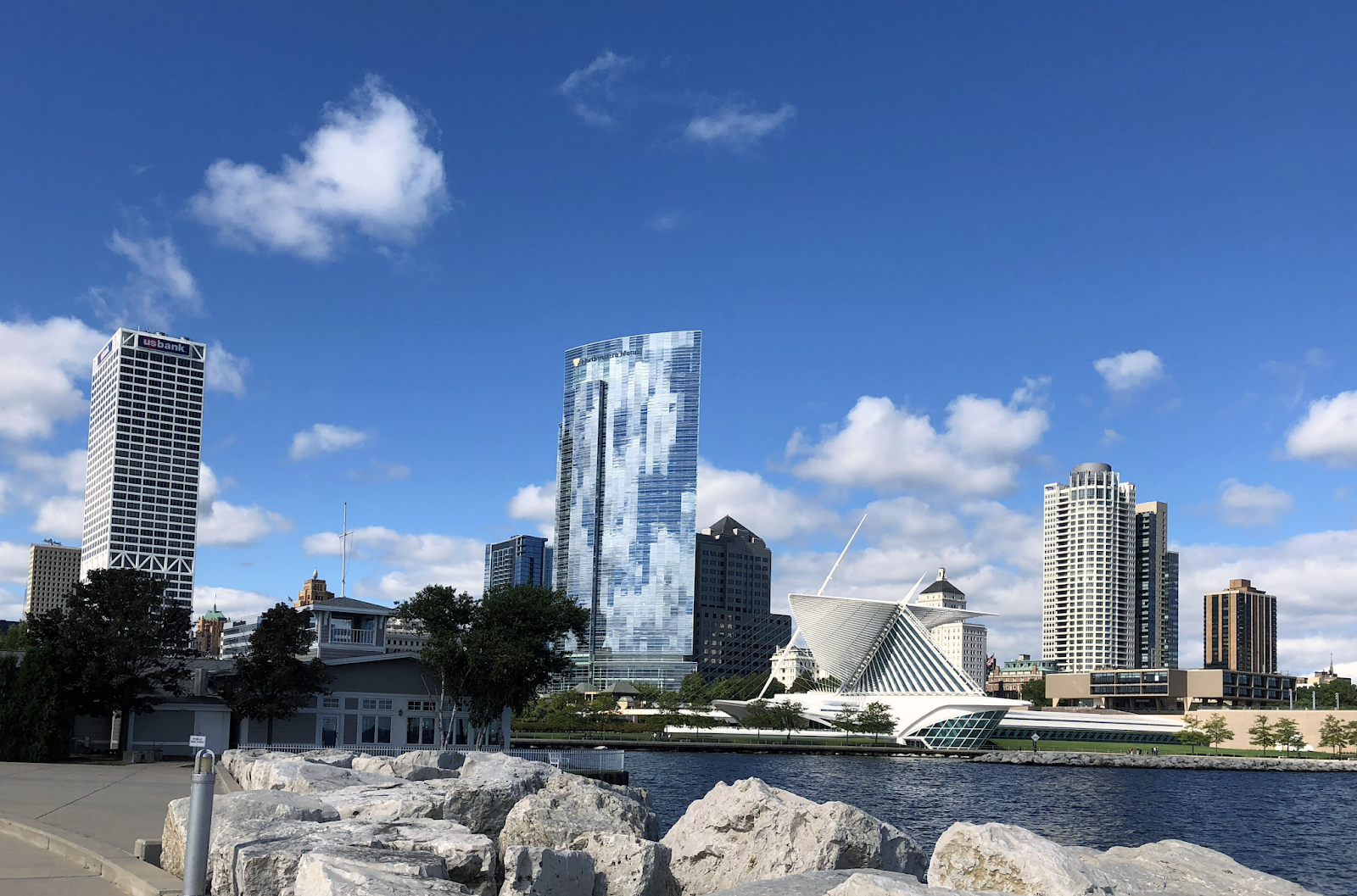Milwaukee Lakefront featuring US Bank, Harbor House, Northwestern Mutual, and the Milwaukee Art Museum