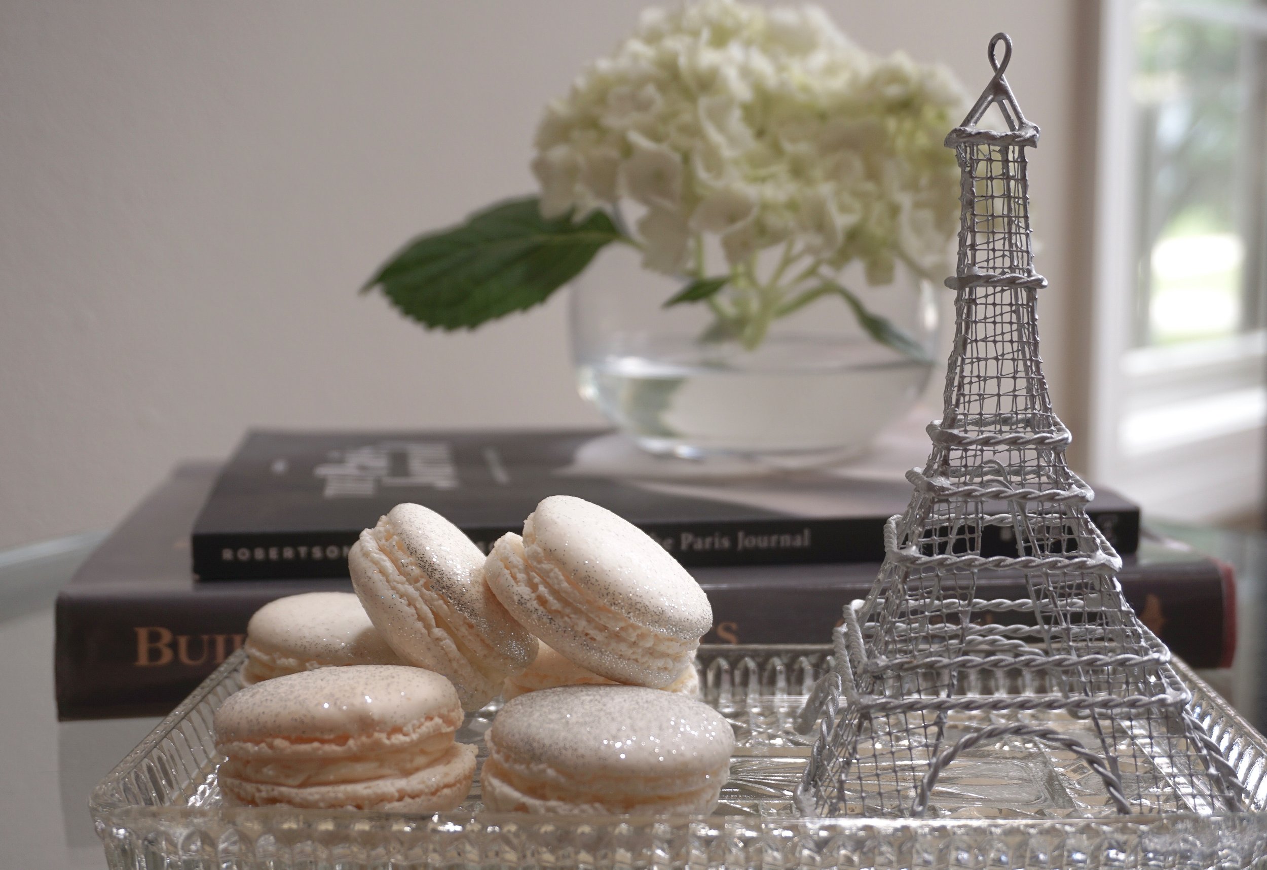 It can’t be a coincidence that today is the first day of spring, National Happiness Day (Why is there just one day?), and La Journée internationale du macaron!